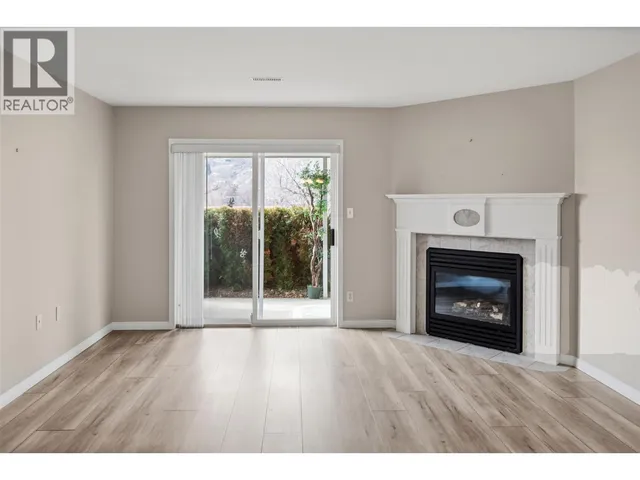 3 - 6514 MEADOWS DRIVE, Oliver 5