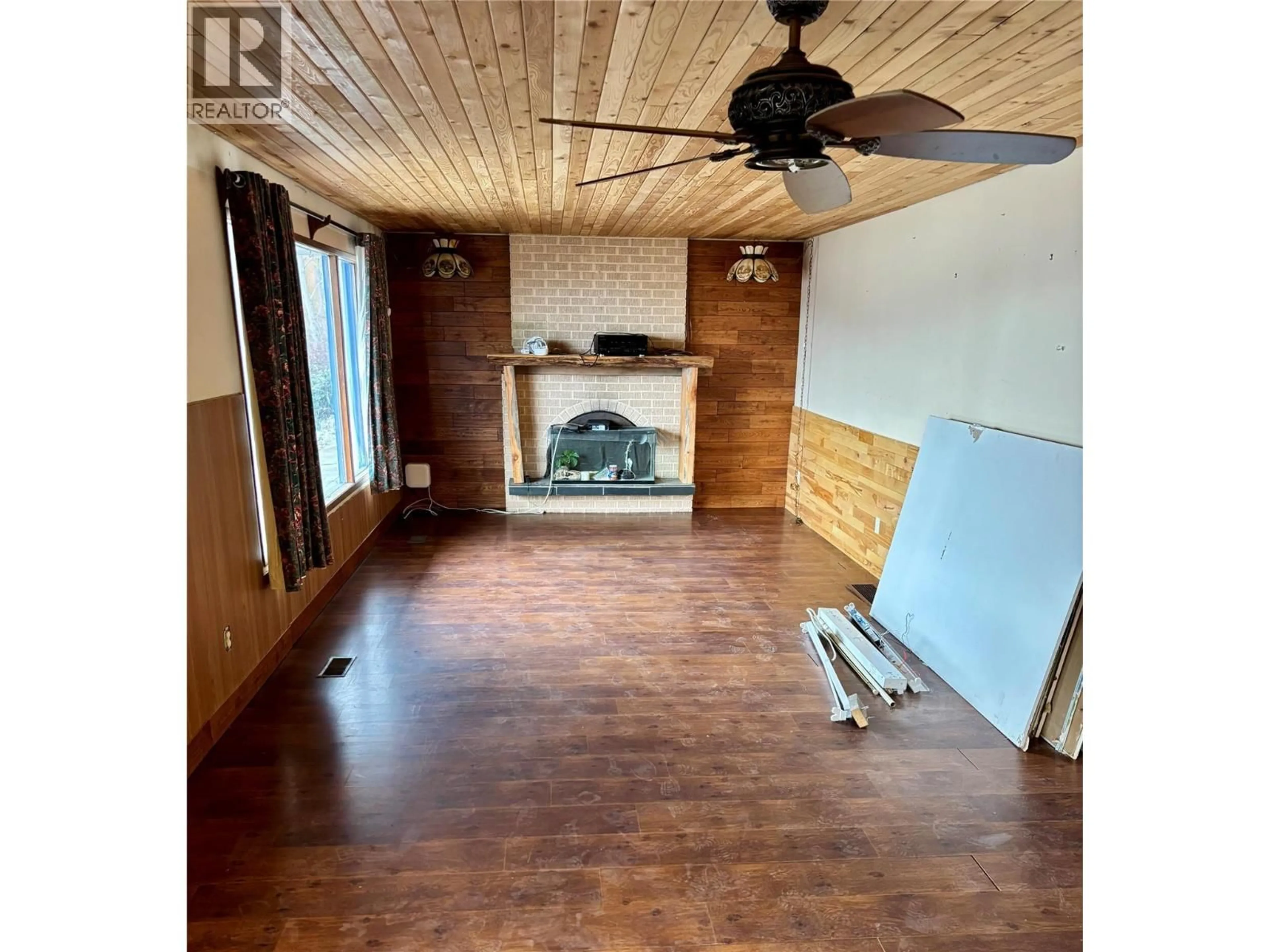 A pic of a room for 6252 LIPSETT AVENUE, Peachland British Columbia V0H1X7