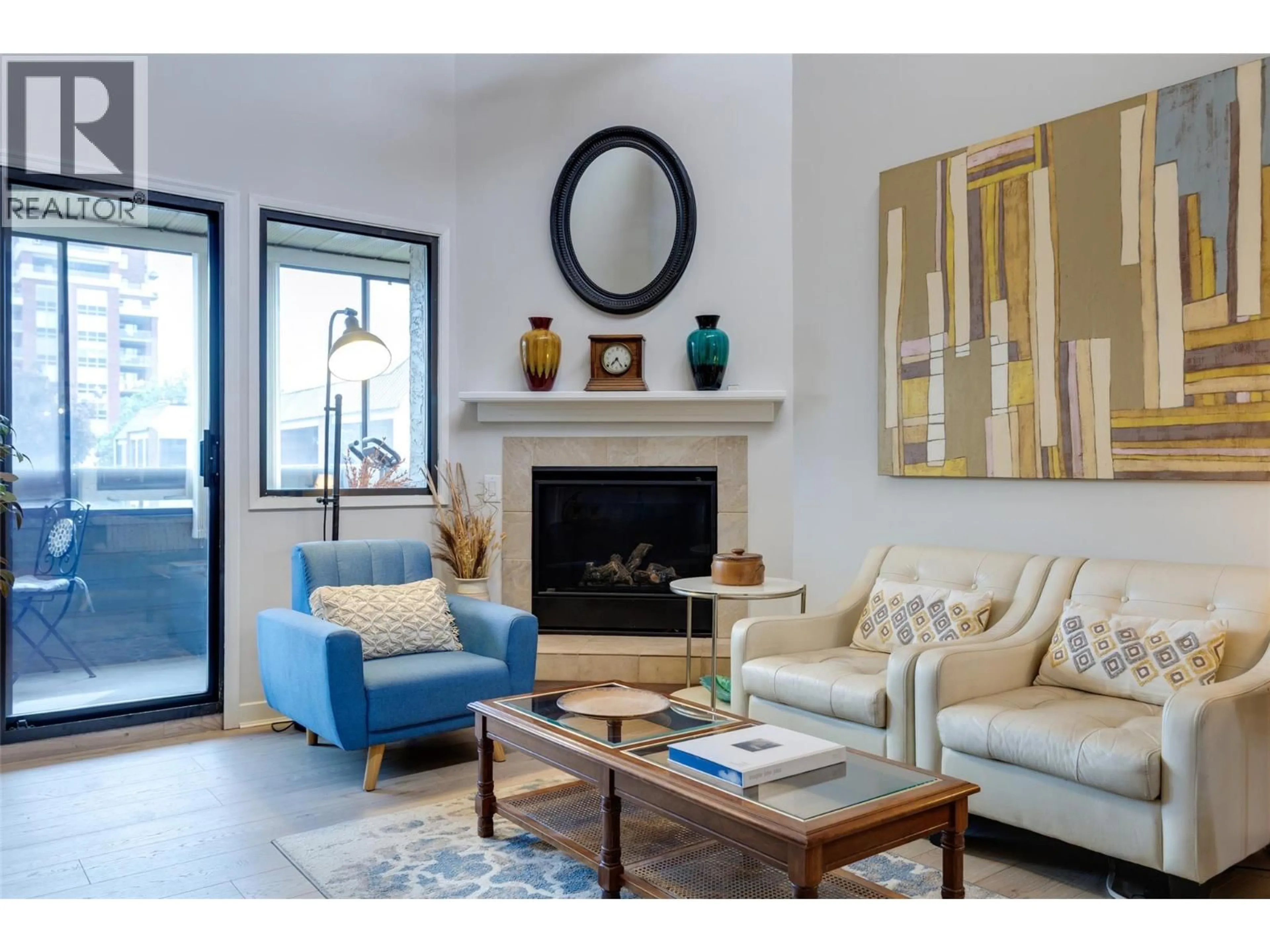 Living room with furniture, unknown for 305 - 1056 BERNARD AVENUE, Kelowna British Columbia V1Y8L7