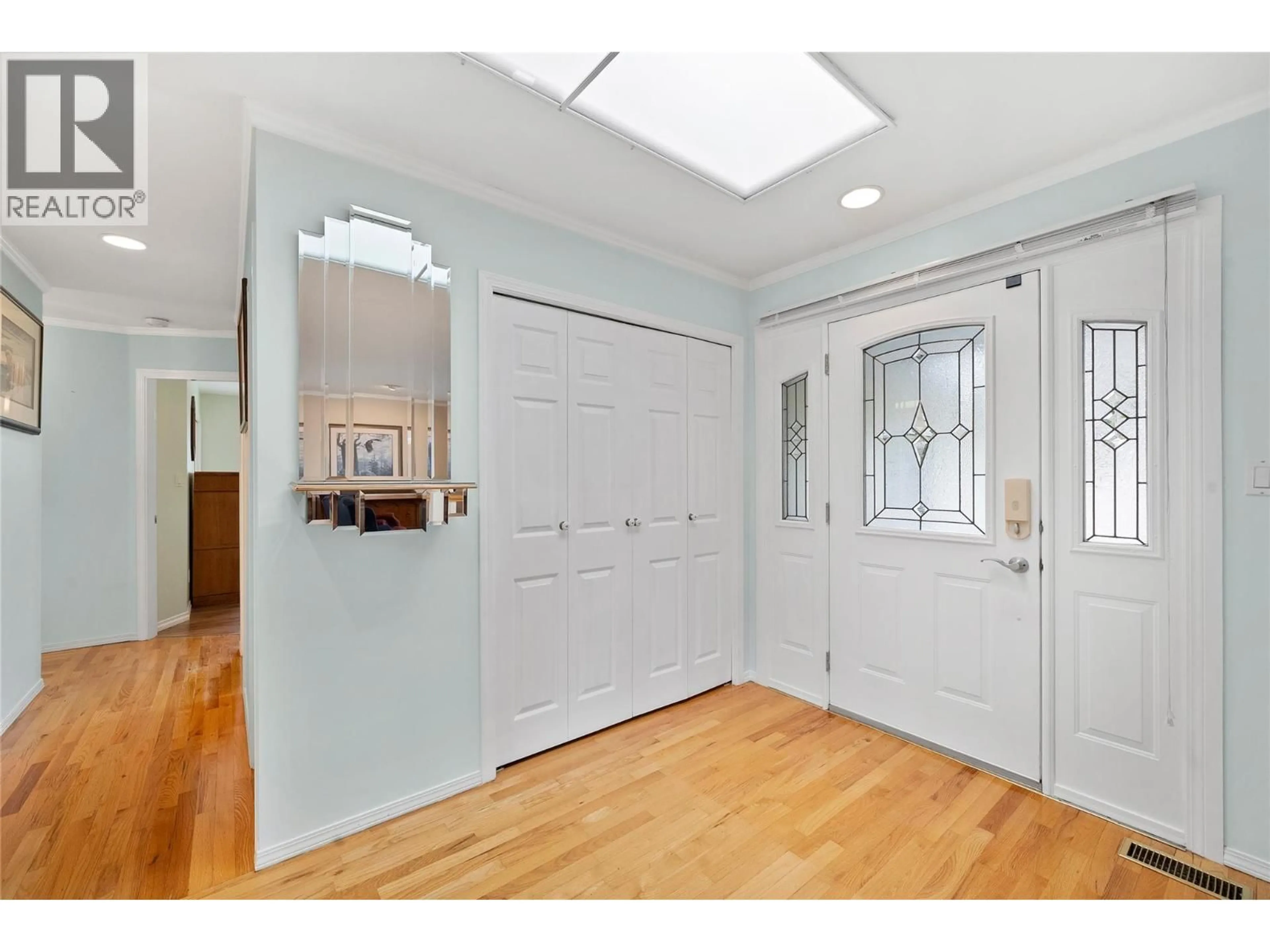 Indoor entryway for 2604 FAIRVIEW PLACE, Blind Bay British Columbia V0E1H2