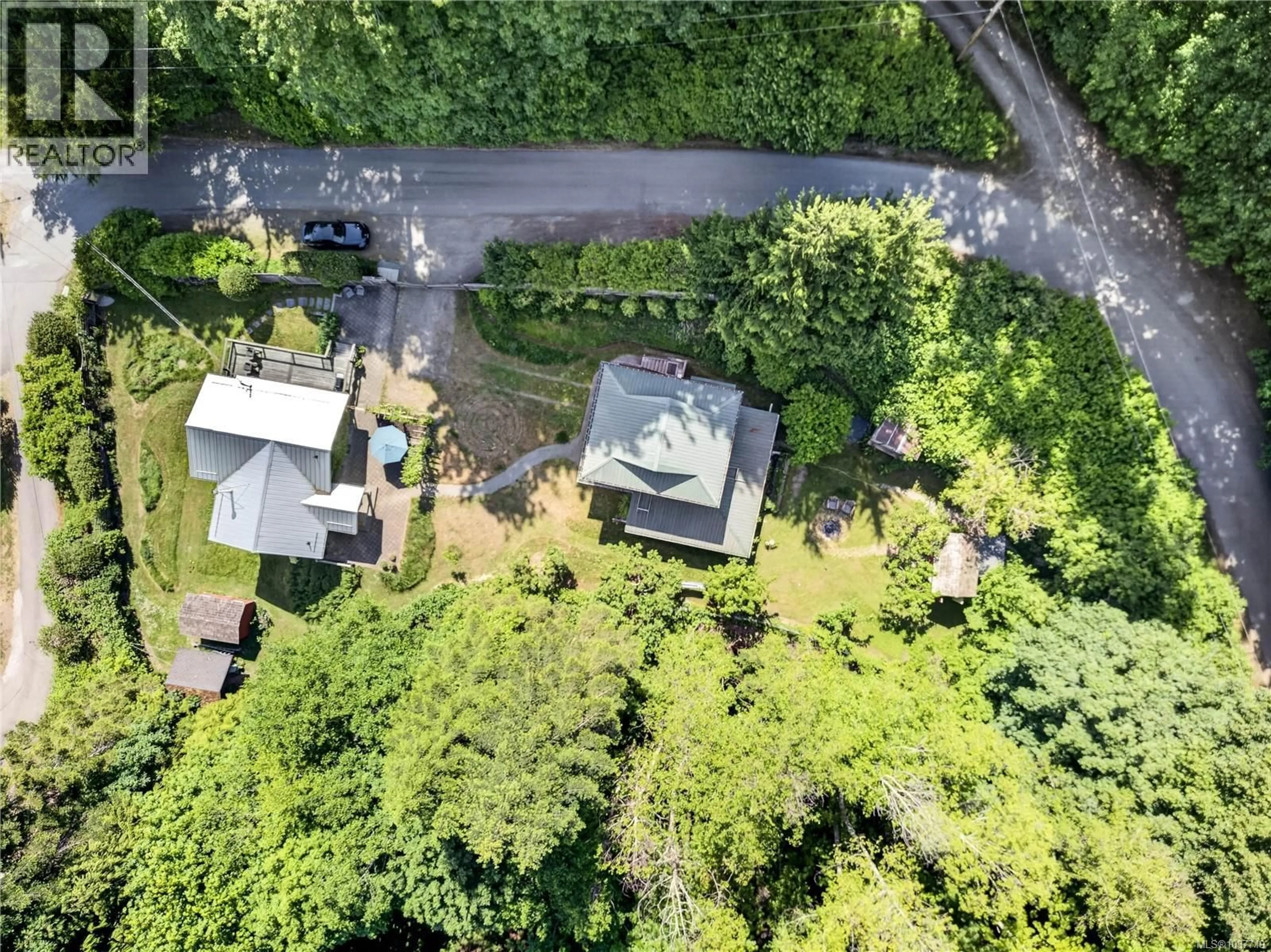 A pic from outside/outdoor area/front of a property/back of a property/a pic from drone, unknown for 144 DOUGLAS ROAD, Salt Spring British Columbia V8K2J2