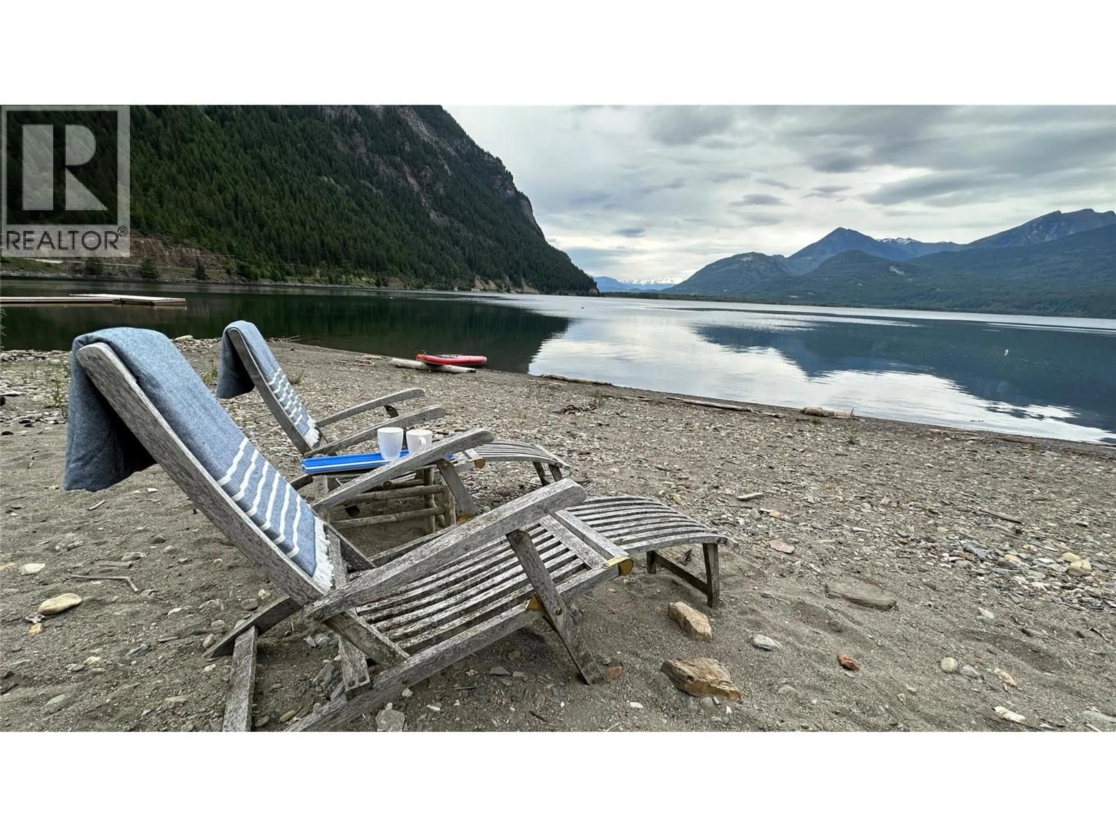 Patio, water/lake/river/ocean view for 605 SIXTH AVENUE, Lardeau British Columbia V0G1M0