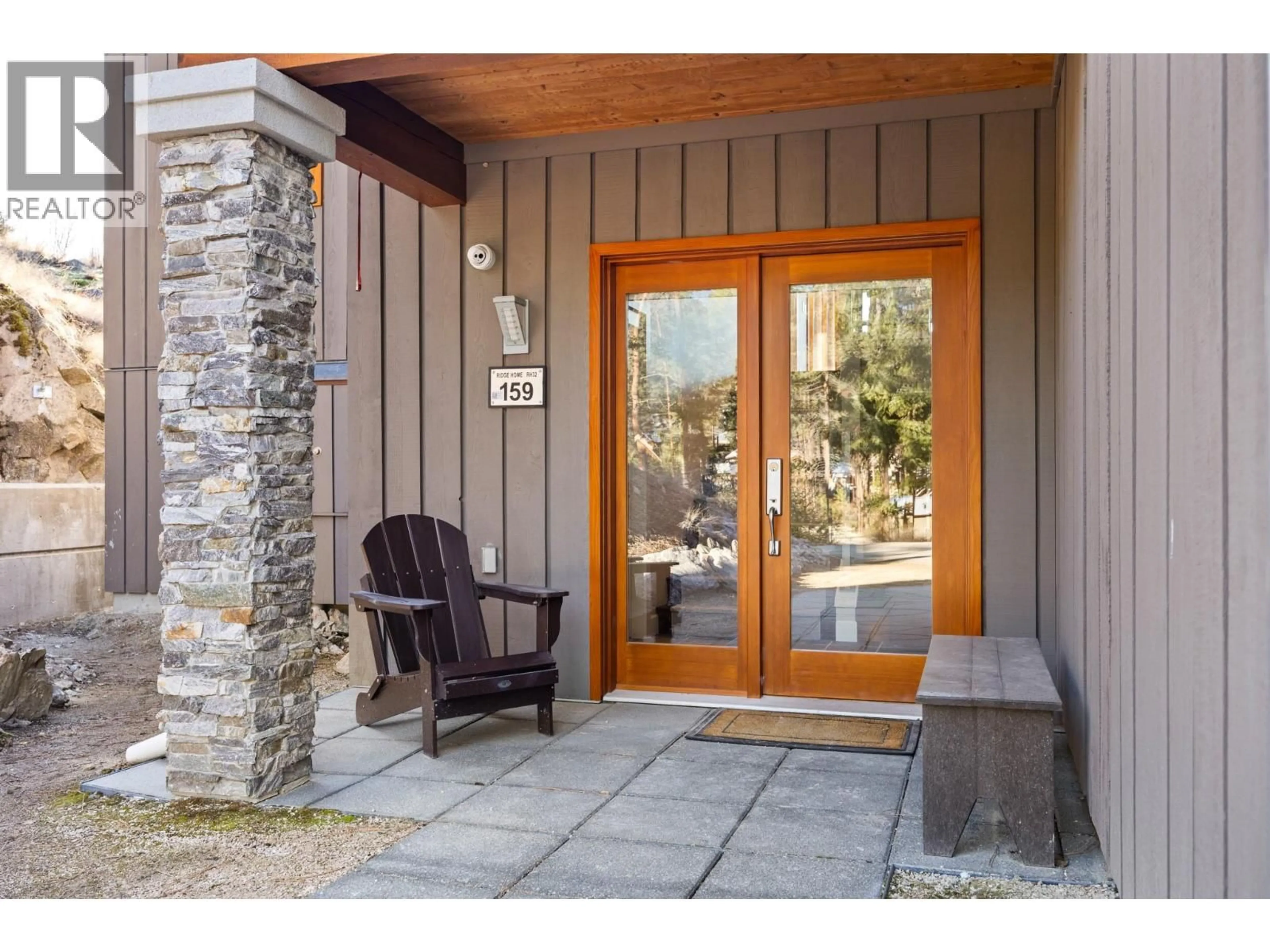 Indoor entryway for 159 - 9845 EASTSIDE ROAD, Vernon British Columbia V1H1Z2