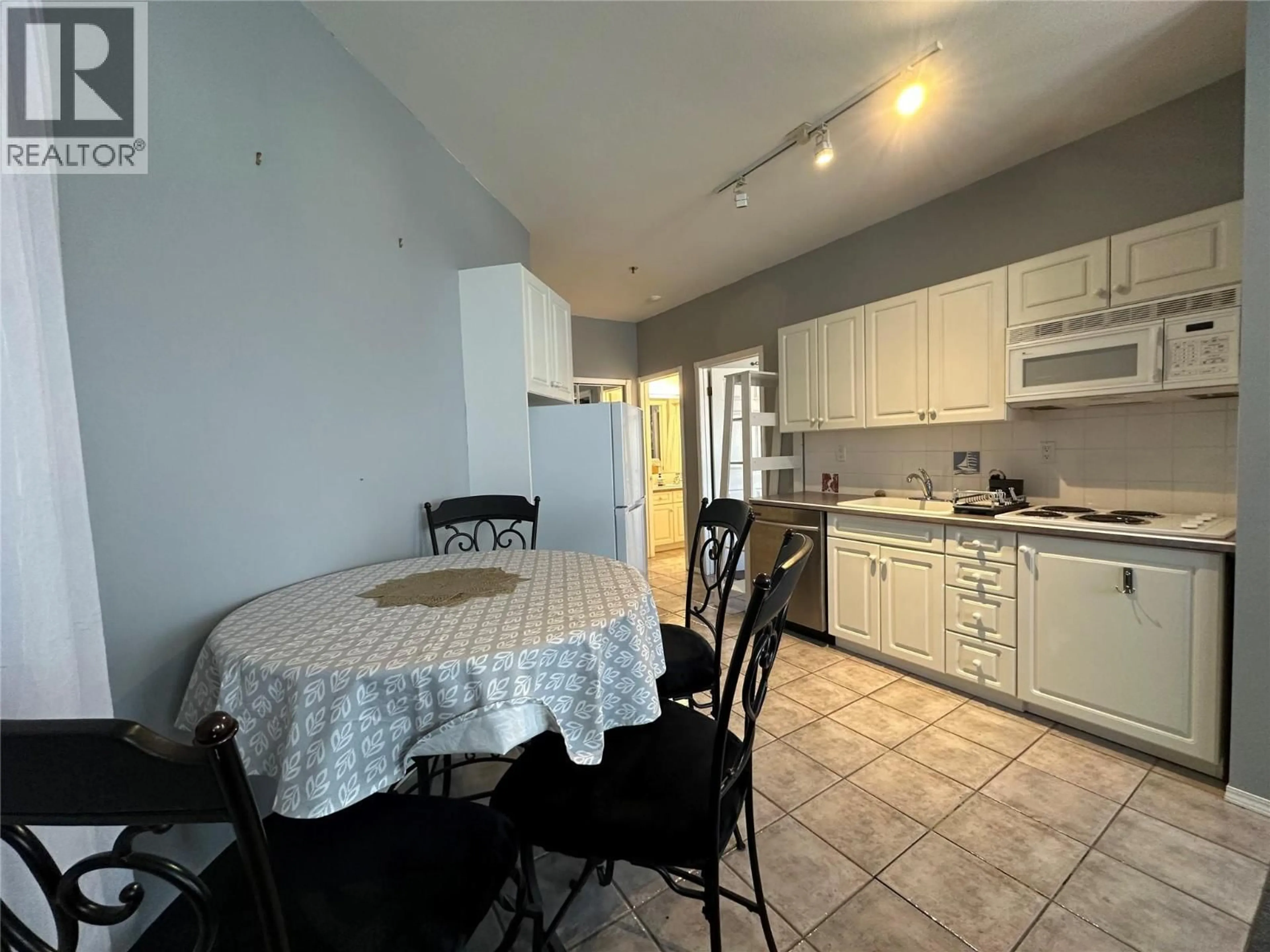 A pic of a room for 2006B - 5052 RIVERVIEW ROAD, Fairmont Hot Springs British Columbia V0B1L1