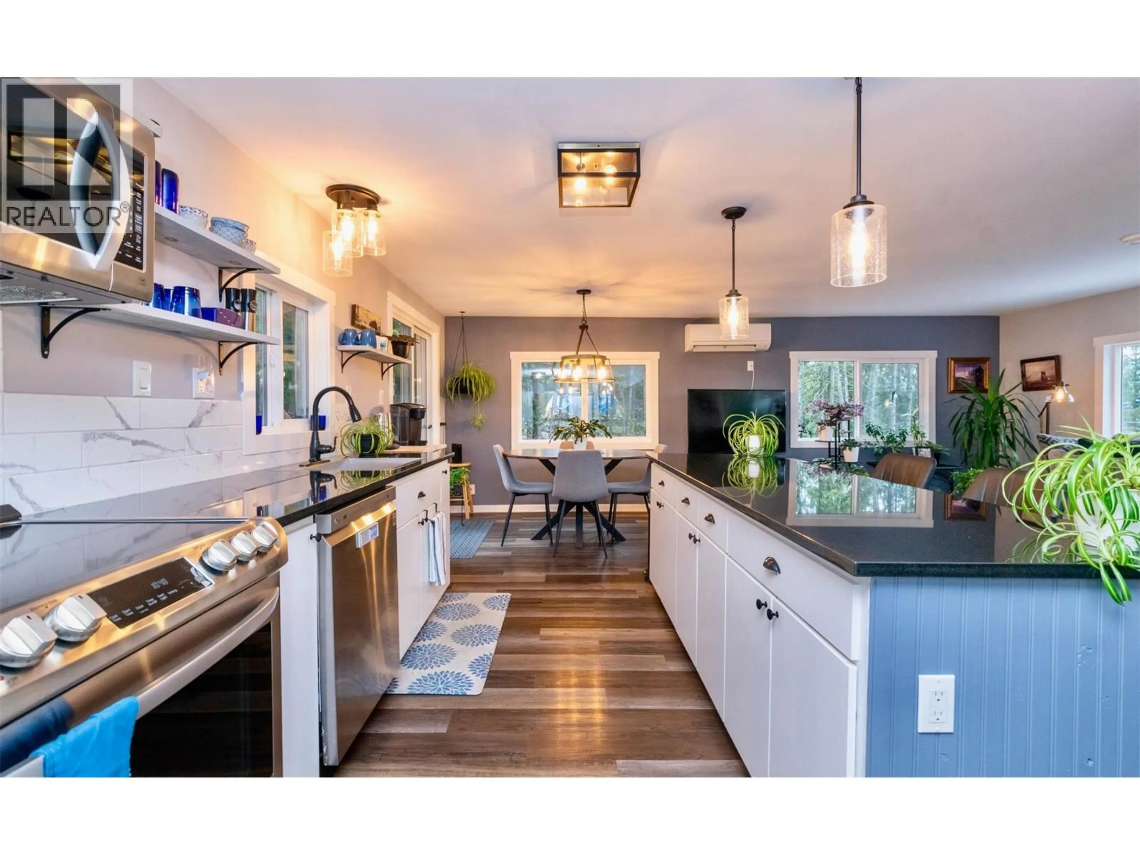 Open concept kitchen, unknown for 7519 ANGLEMONT DRIVE, Anglemont British Columbia V0E1M8