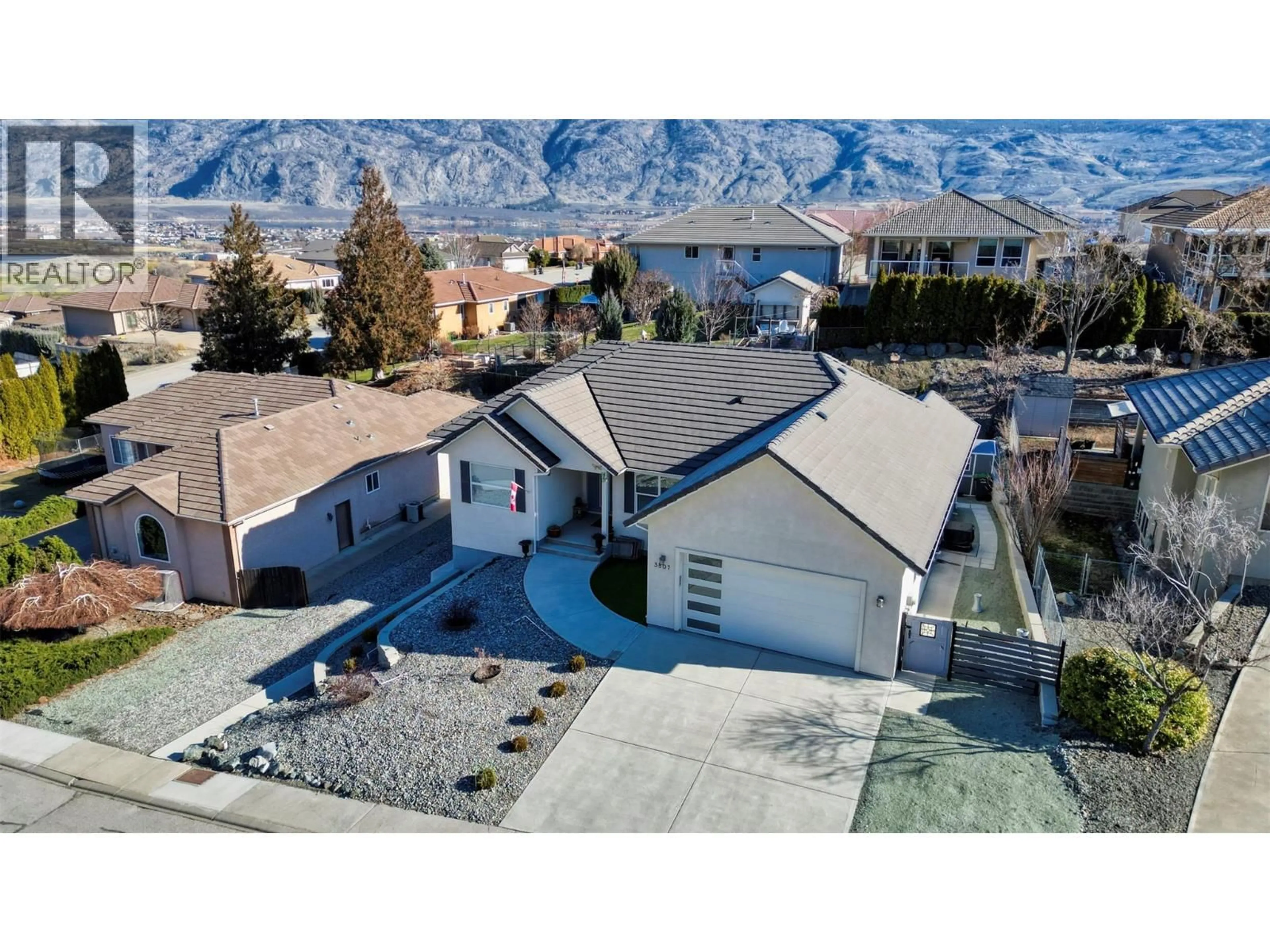 A pic from outside/outdoor area/front of a property/back of a property/a pic from drone, mountain view for 3807 FAIRWINDS DRIVE, Osoyoos British Columbia V0H1V4