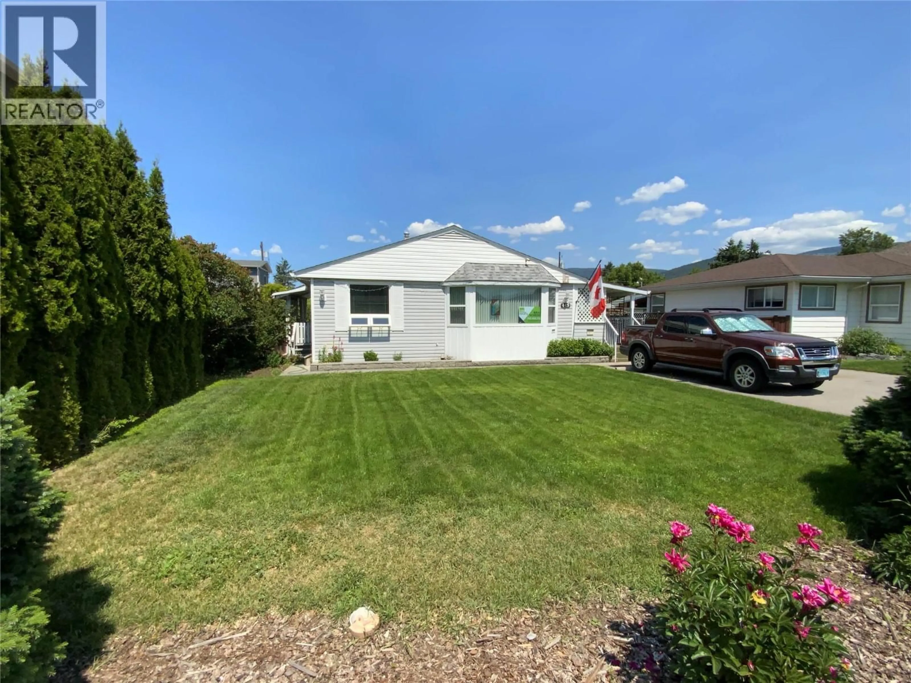 A pic from outside/outdoor area/front of a property/back of a property/a pic from drone, street for 449 CONKLIN AVENUE, Penticton British Columbia V2A2T3