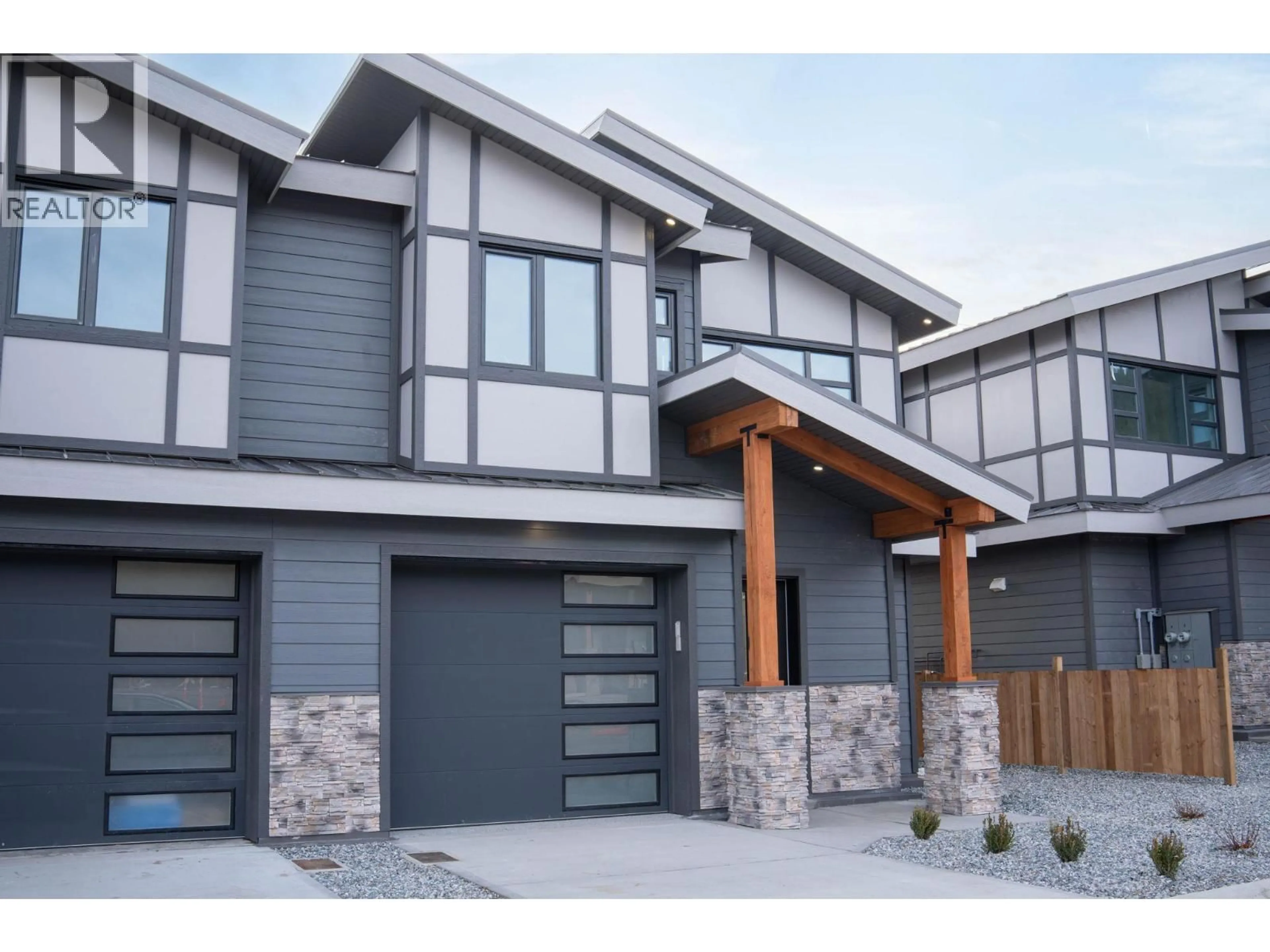 Home with vinyl exterior material, street for 7 - 3210 SALMON ROAD, West Kelowna British Columbia V4T1A7