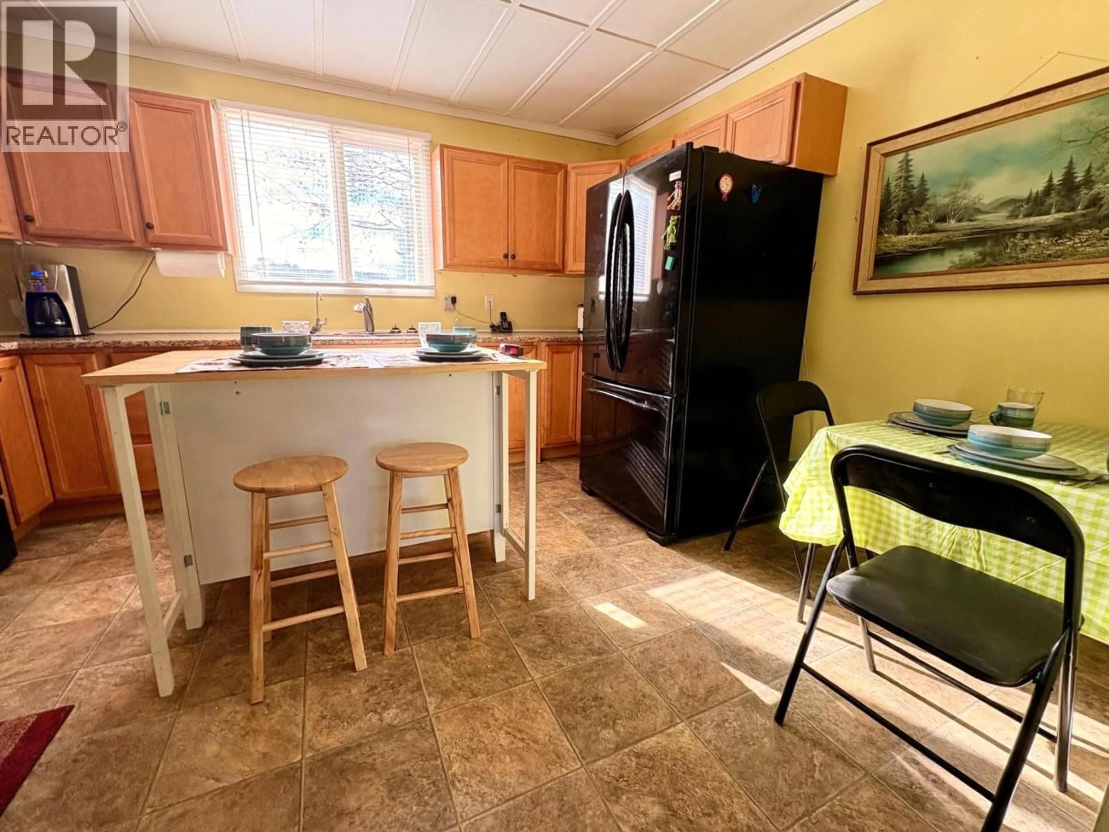 Standard kitchen, ceramic/tile floor for 619 HAIGH ROAD, Barriere British Columbia V0E1E0