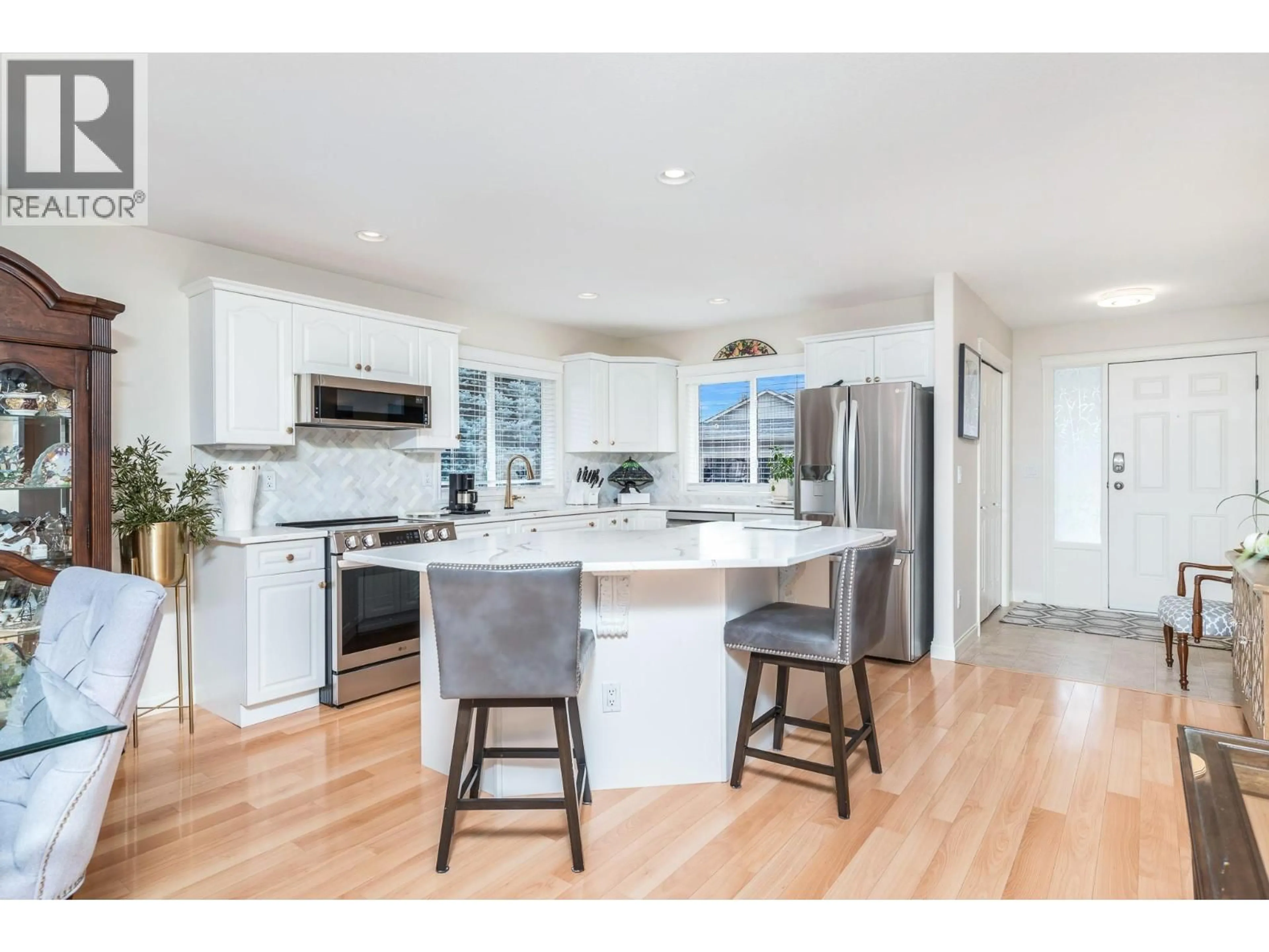 Open concept kitchen, unknown for 116 - 2200 53 AVENUE, Vernon British Columbia V1T9N8