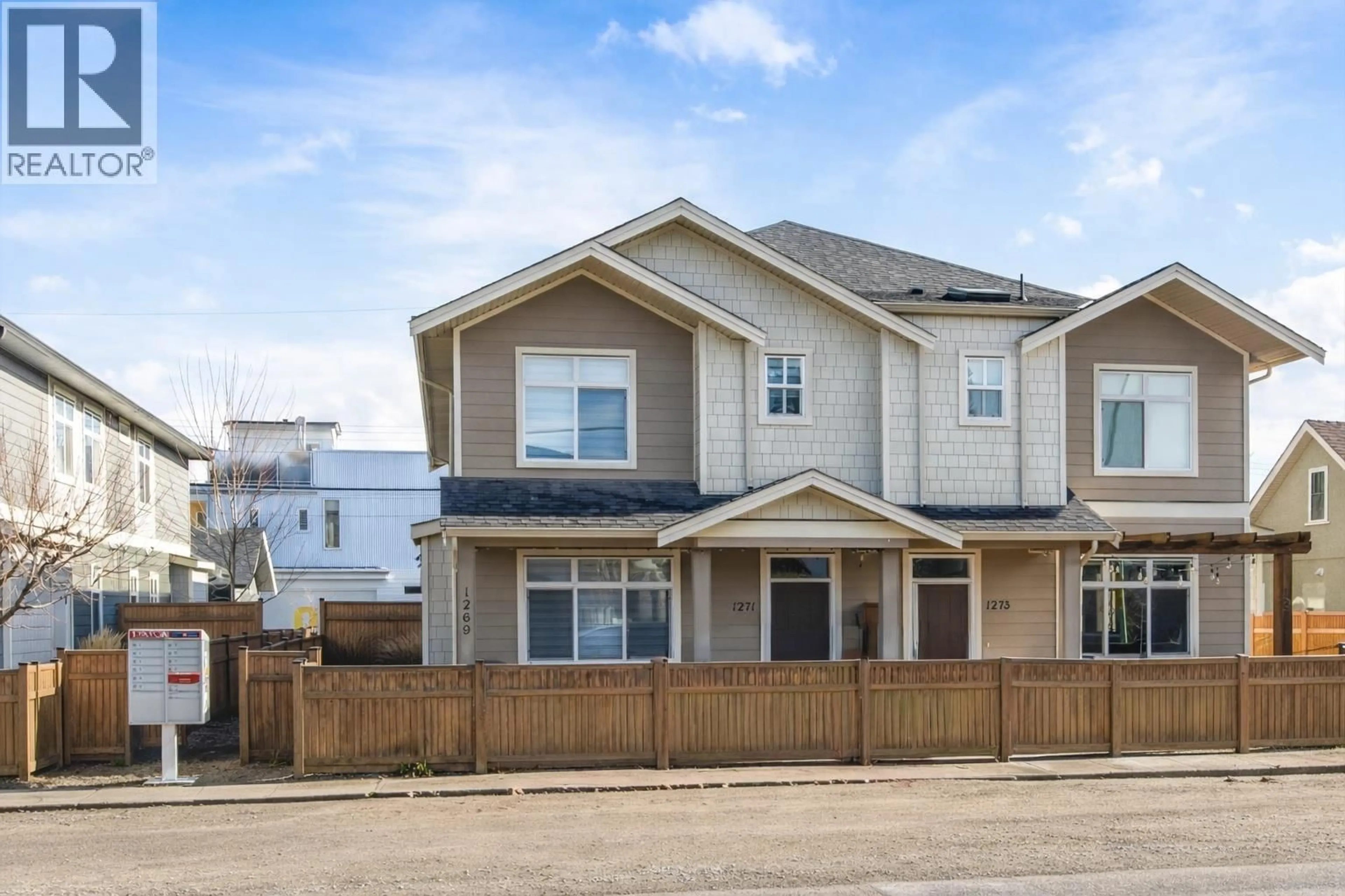 Home with vinyl exterior material, street for 1269 ETHEL STREET, Kelowna British Columbia V1Y2W8