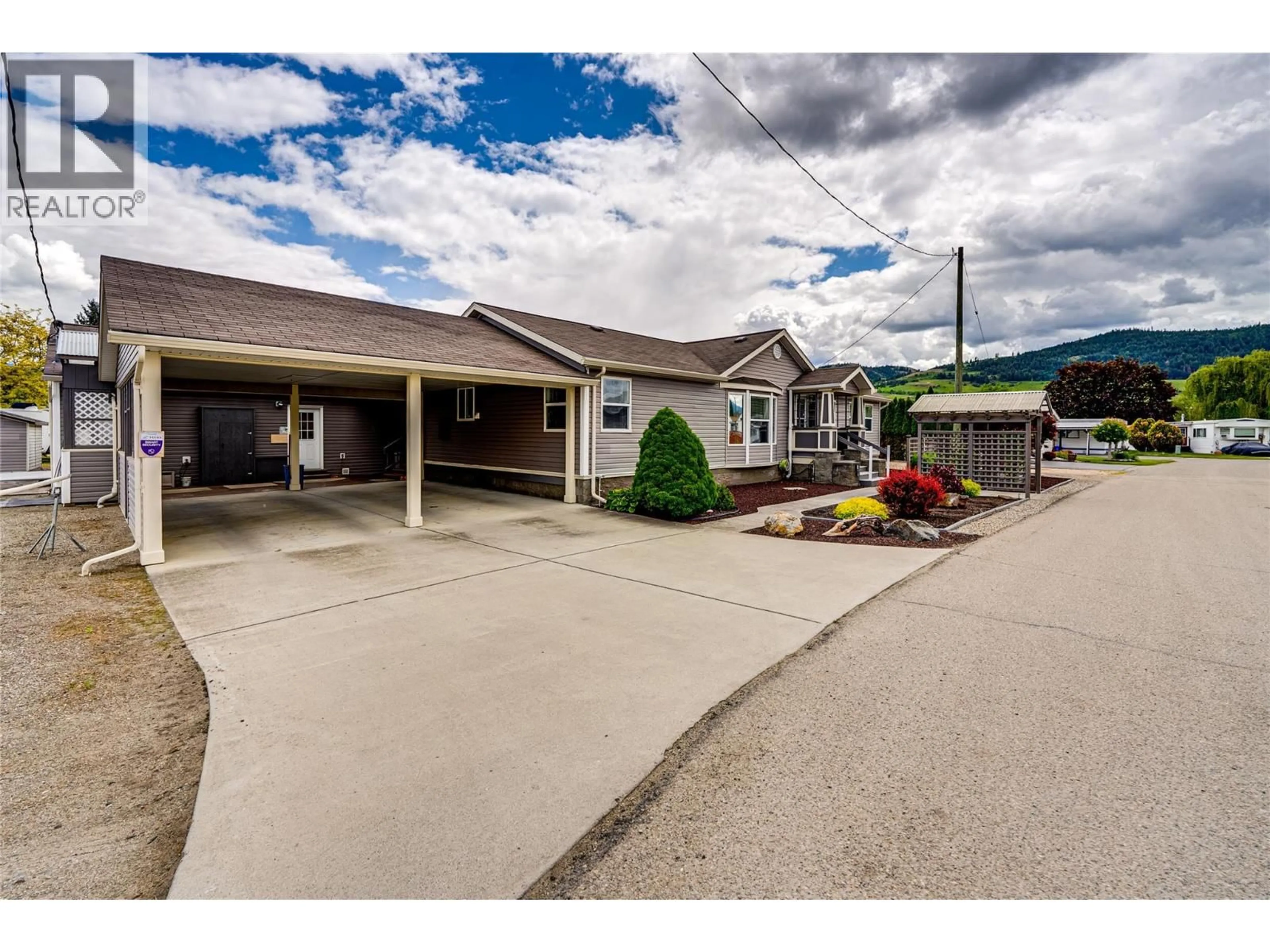 Unknown for 105 - 2727 LAKESHORE ROAD, Vernon British Columbia V1H1X5