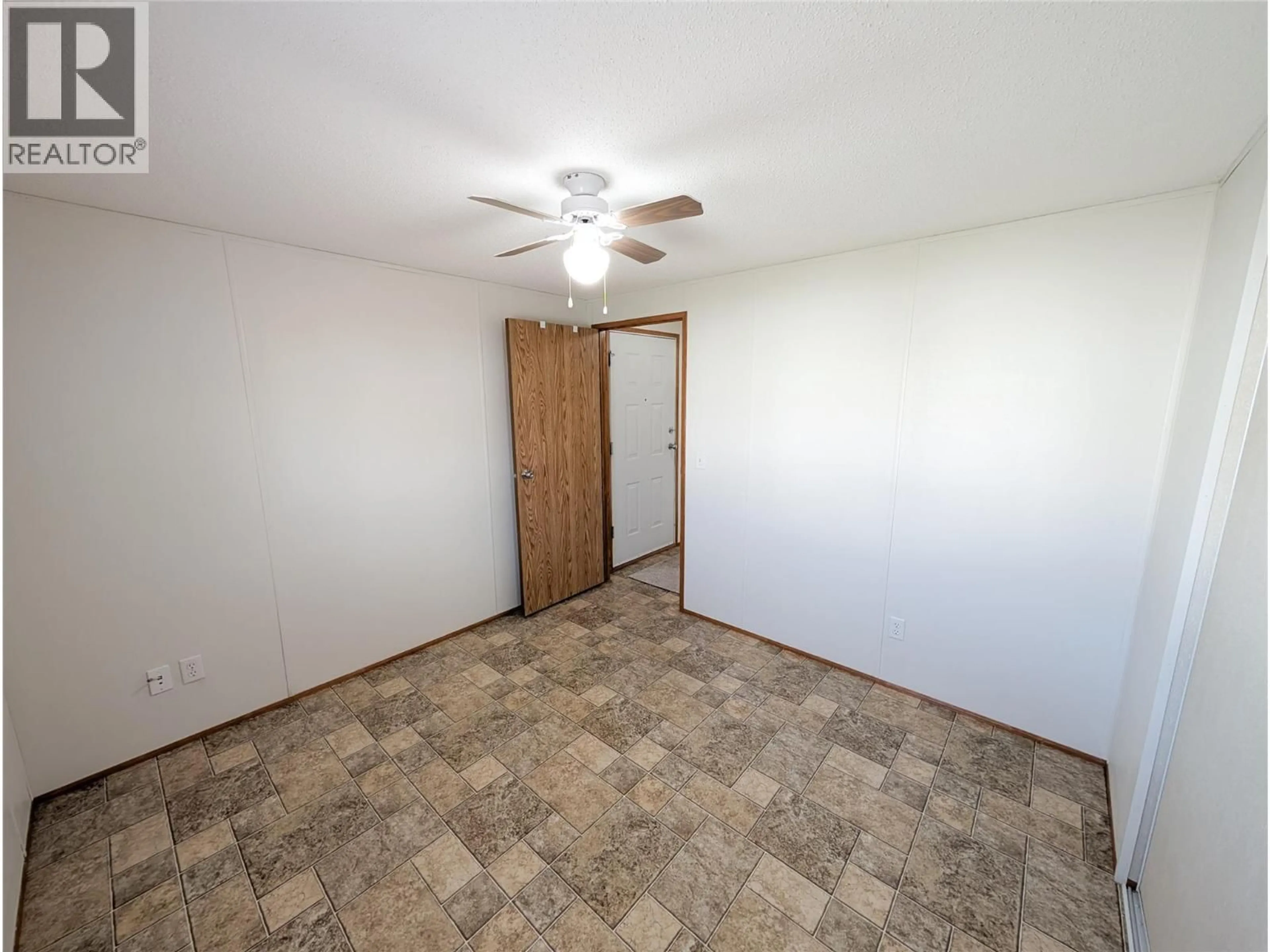 A pic of a room for 120 - 1655 ORD ROAD, Kamloops British Columbia V2B7V6