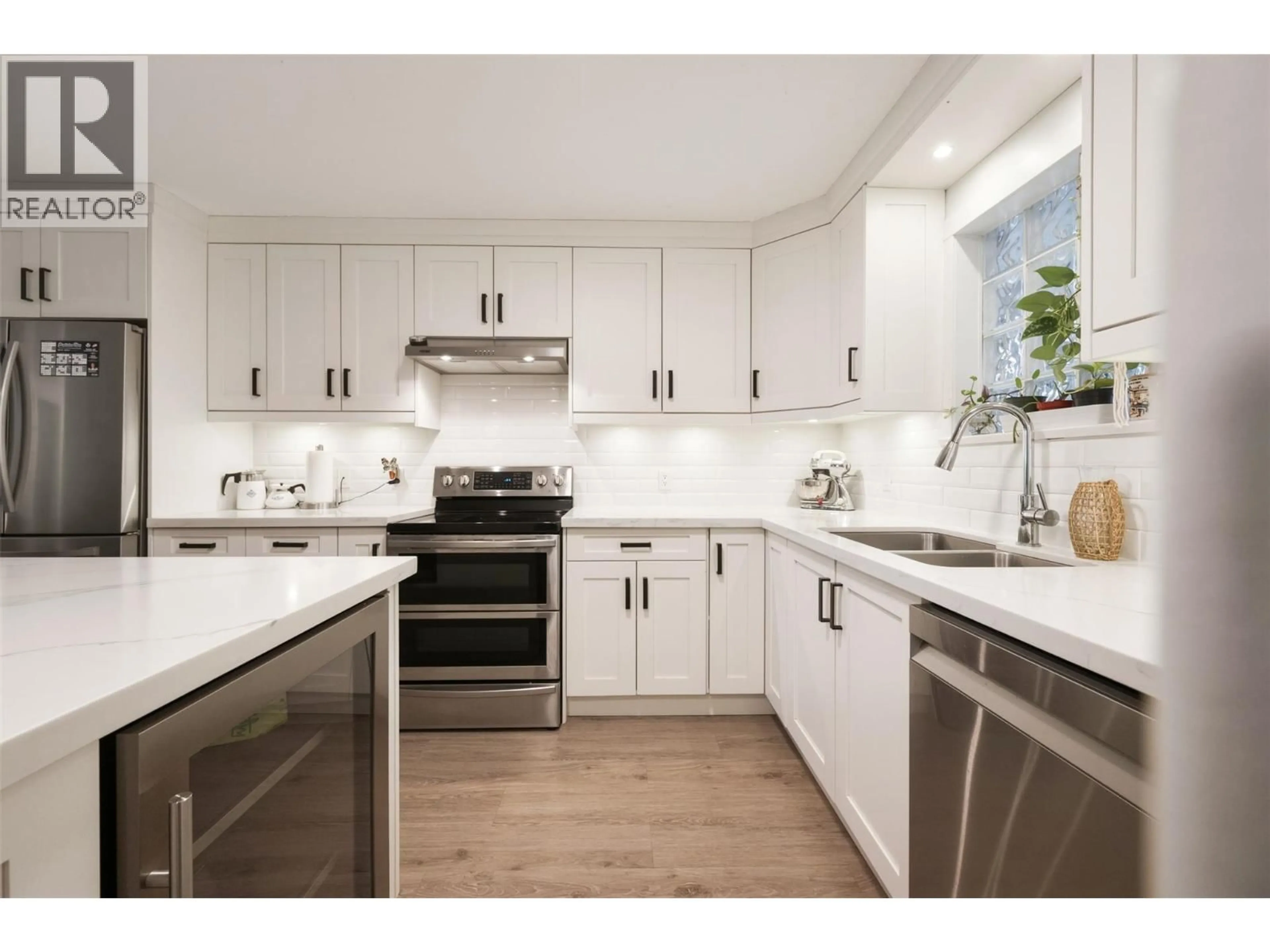 Open concept kitchen, unknown for 108 - 640 MAIN STREET, Okanagan Falls British Columbia V0H1R4