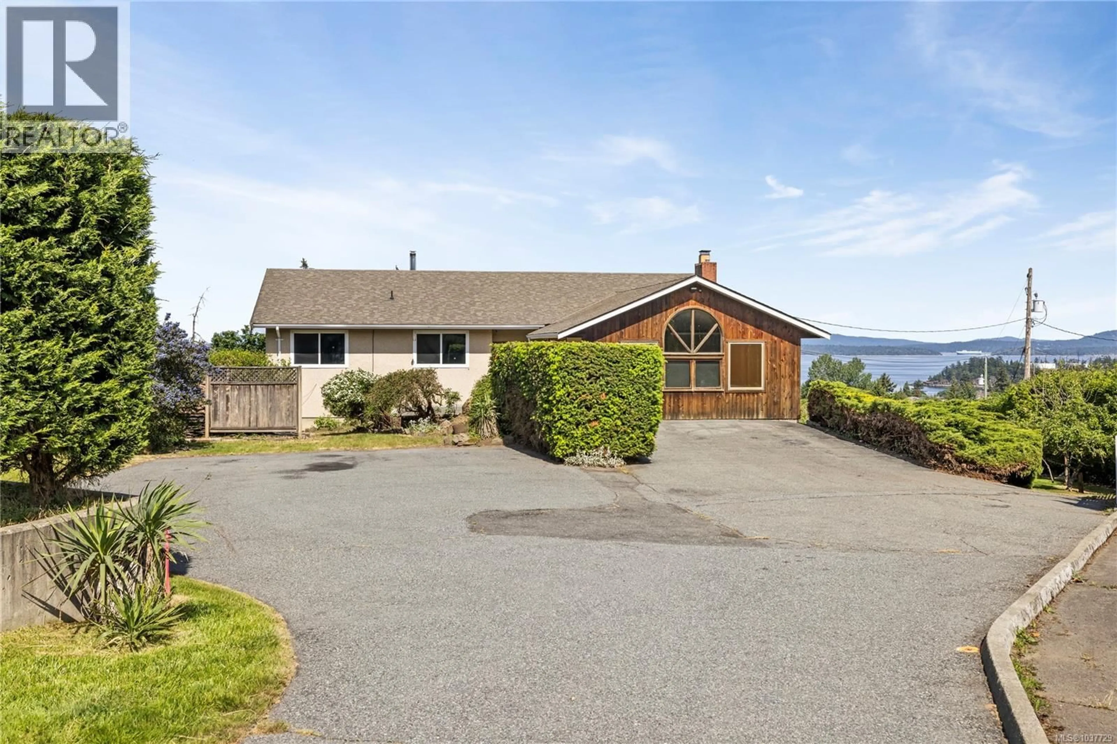 A pic from outside/outdoor area/front of a property/back of a property/a pic from drone, water/lake/river/ocean view for 9921 ECHO HEIGHTS, Chemainus British Columbia V0R1K2