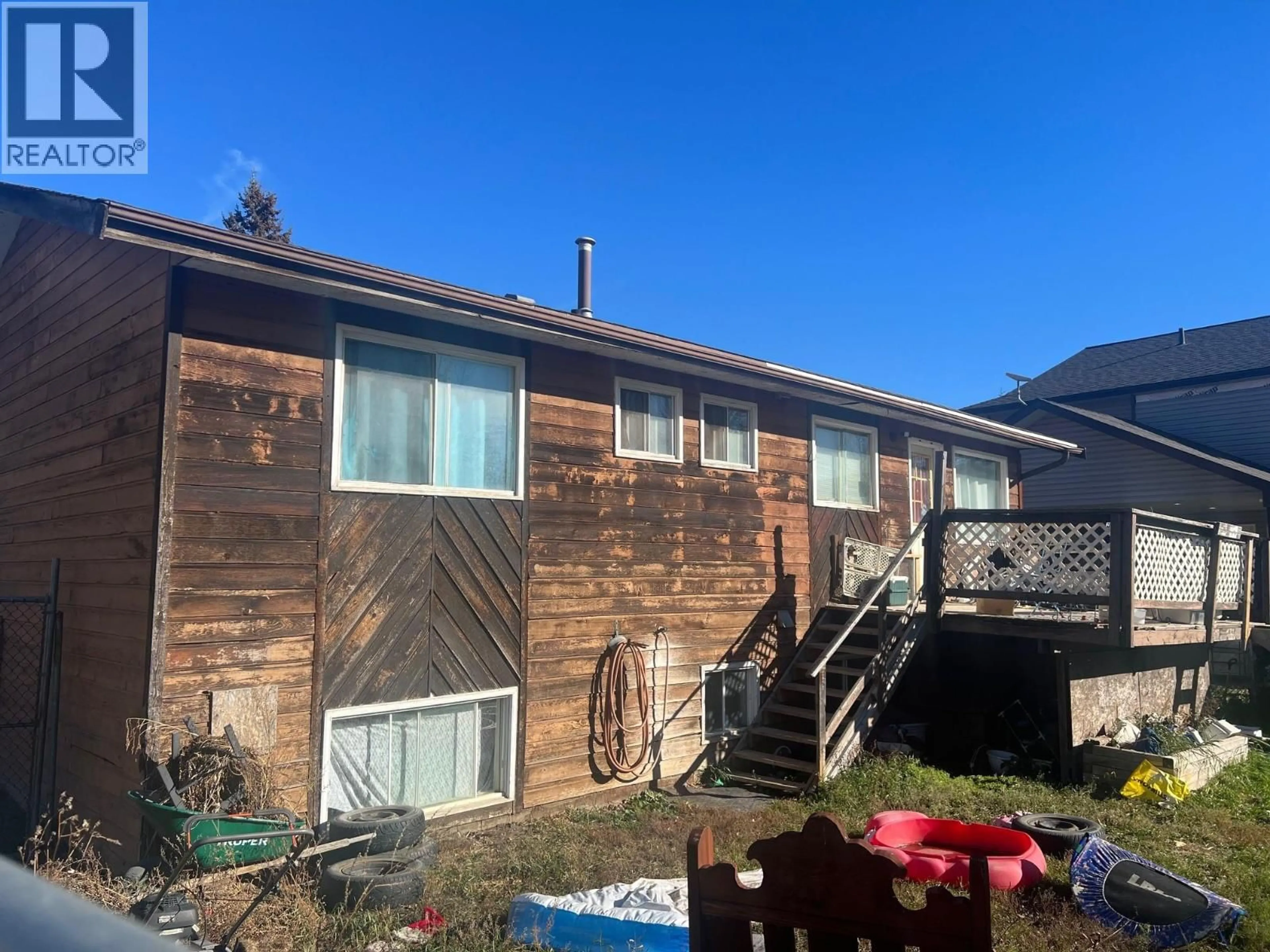 A pic from outside/outdoor area/front of a property/back of a property/a pic from drone, unknown for 4809 51A AVENUE, Chetwynd British Columbia V0C1J0