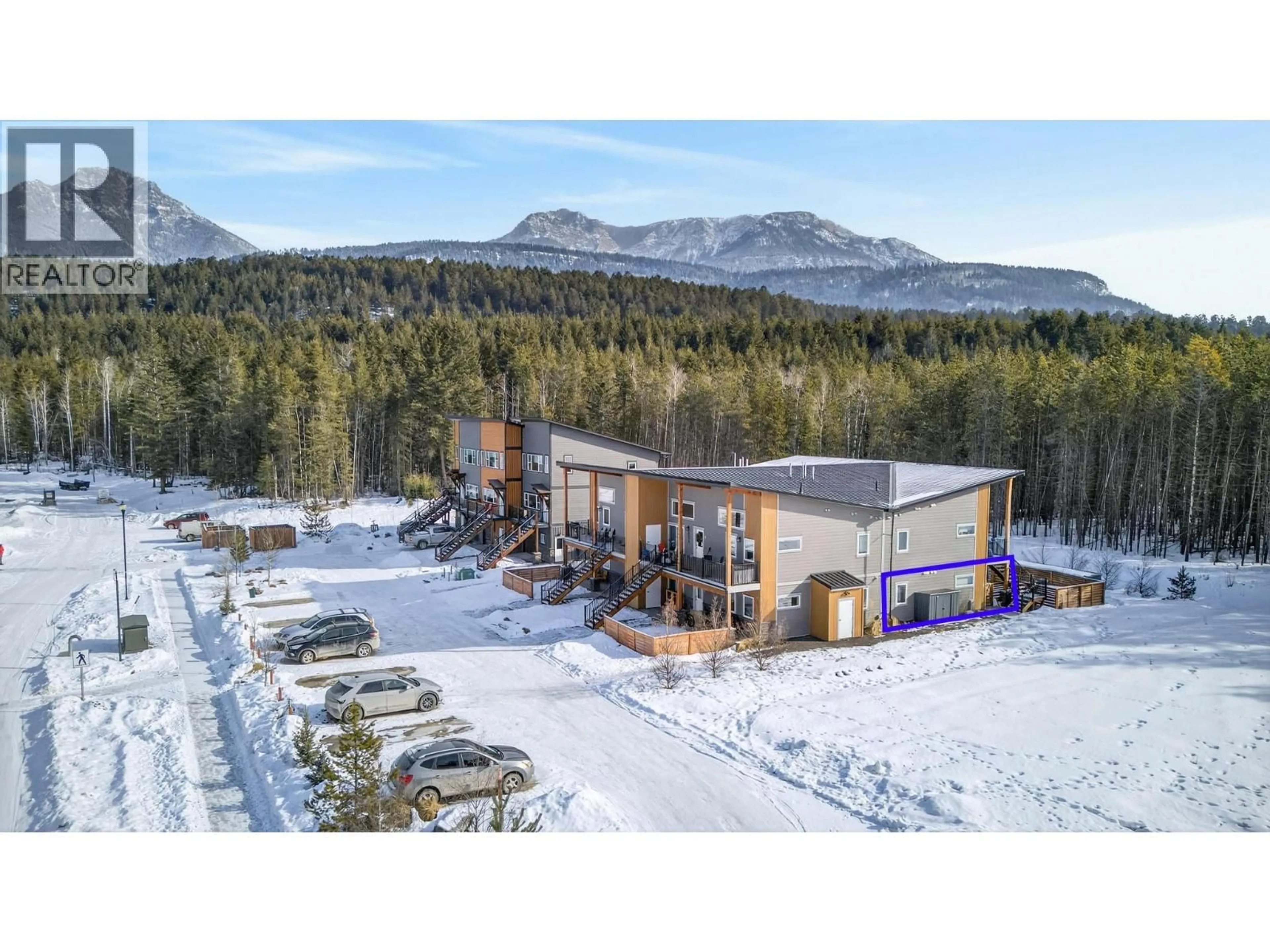 A pic from outside/outdoor area/front of a property/back of a property/a pic from drone, mountain view for 8 - 1512 GRANITE DRIVE, Golden British Columbia V0A1H3