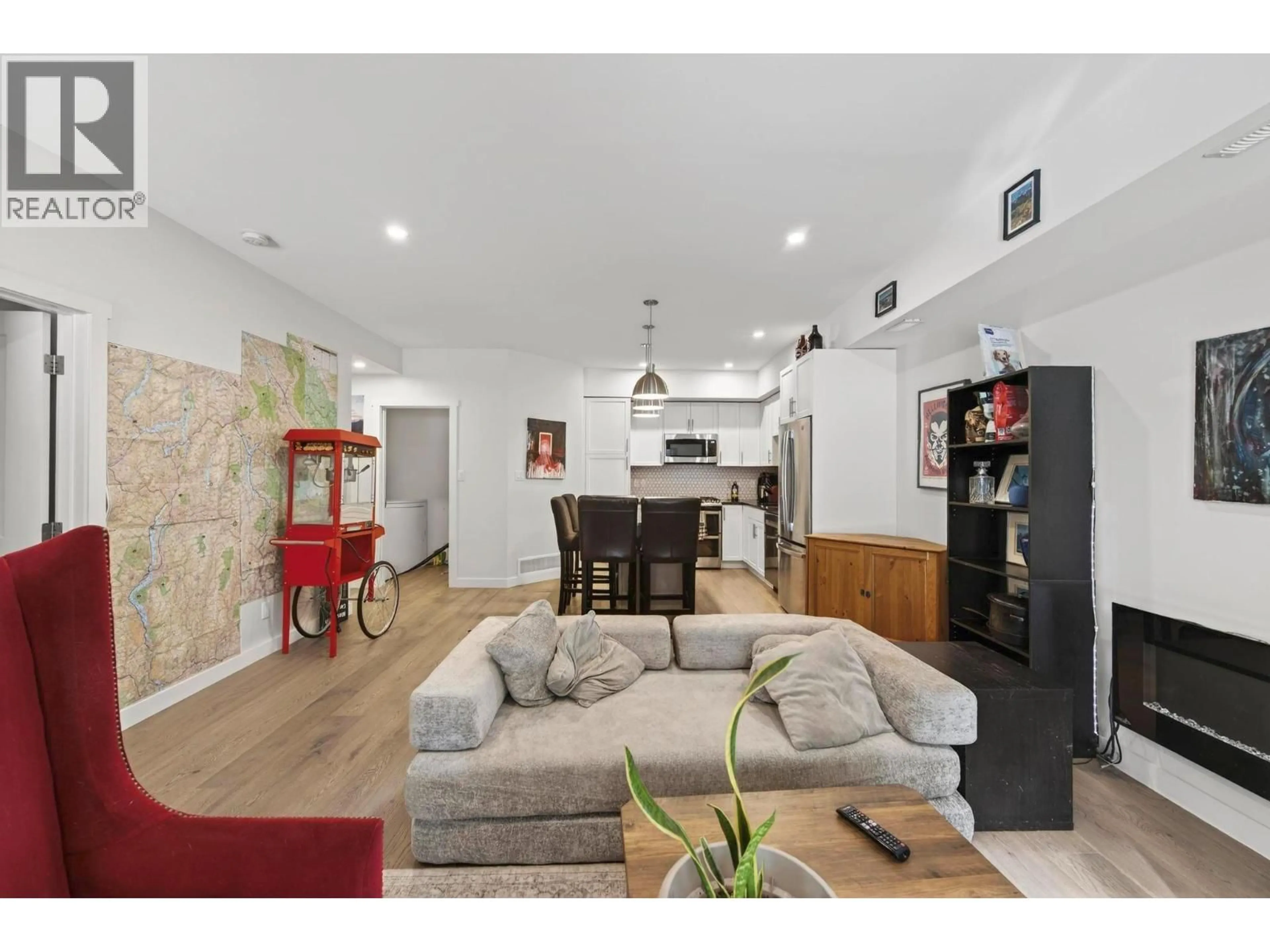 Living room with furniture, unknown for 8 - 1512 GRANITE DRIVE, Golden British Columbia V0A1H3