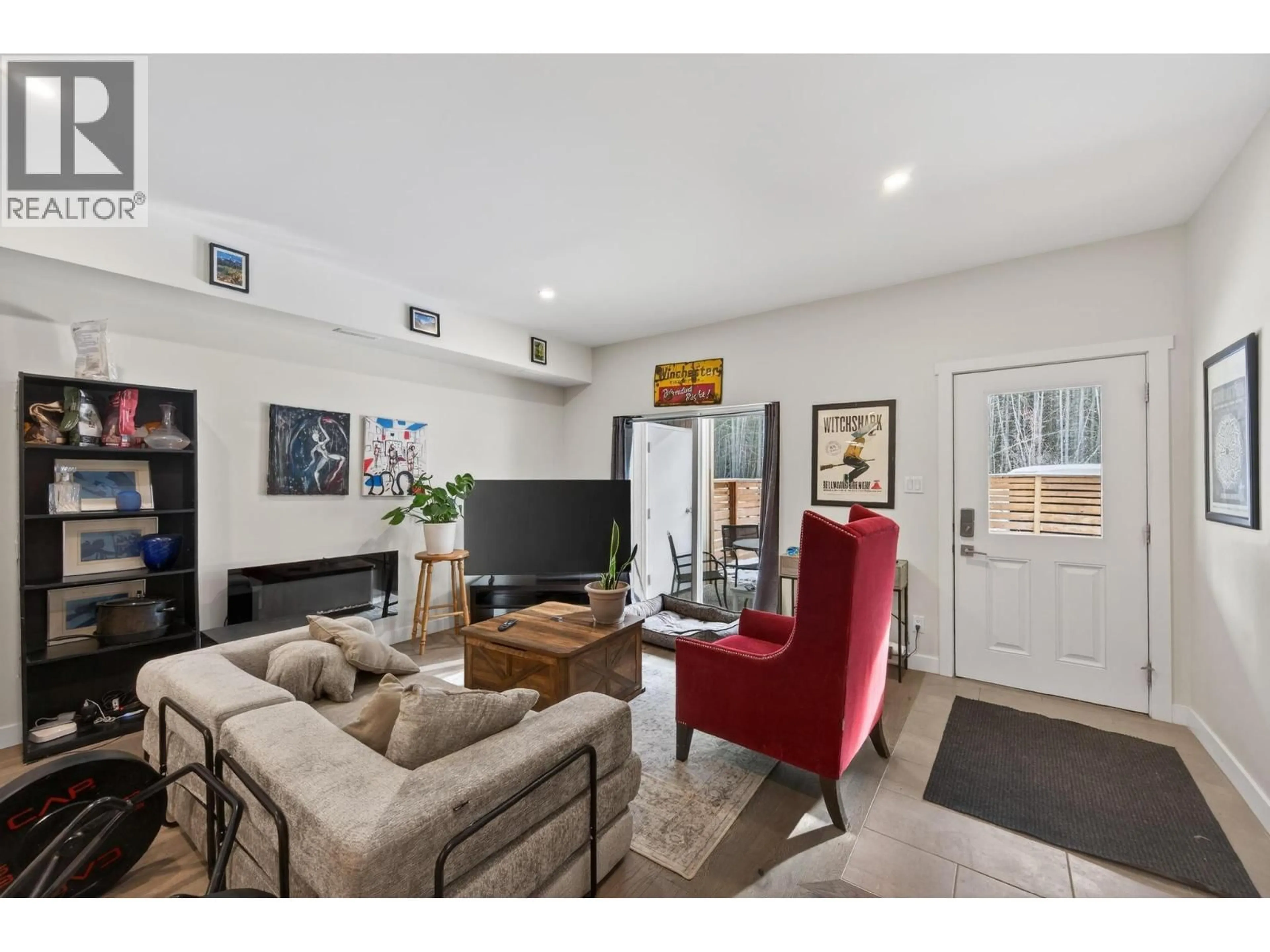 Living room with furniture, unknown for 8 - 1512 GRANITE DRIVE, Golden British Columbia V0A1H3