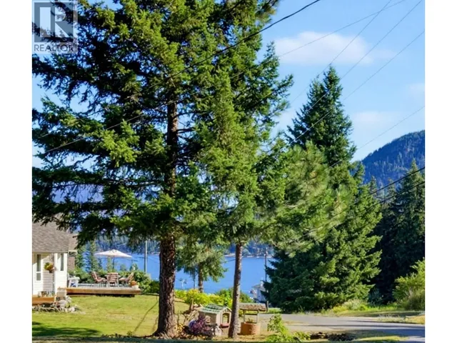 2829 MARINE DRIVE, Blind Bay 3