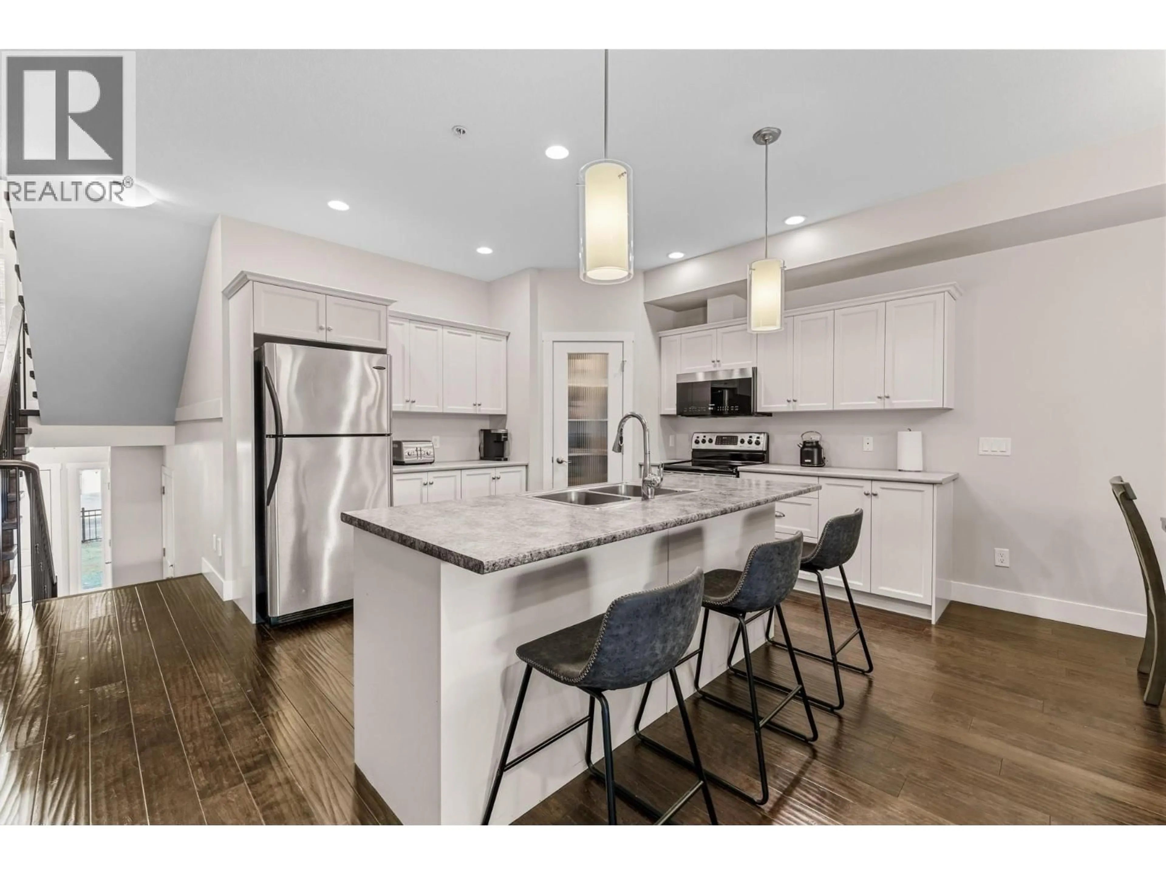 Open concept kitchen, unknown for 4 - 600 BOYNTON PLACE, Kelowna British Columbia V1V3B8