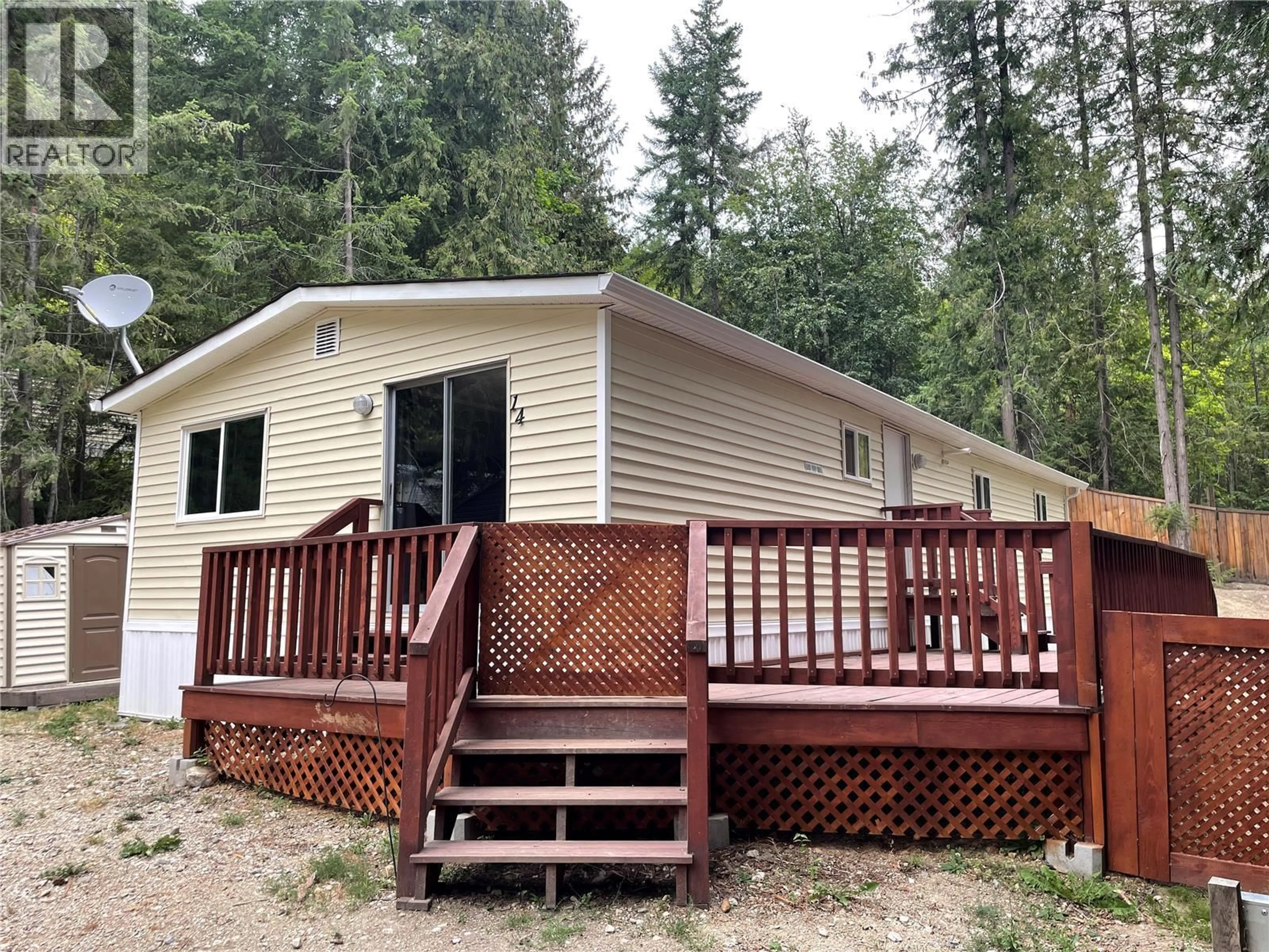Home with vinyl exterior material, unknown for 14 - 2036 SOLSQUA-SICAMOUS ROAD, Sicamous British Columbia V0E2V4