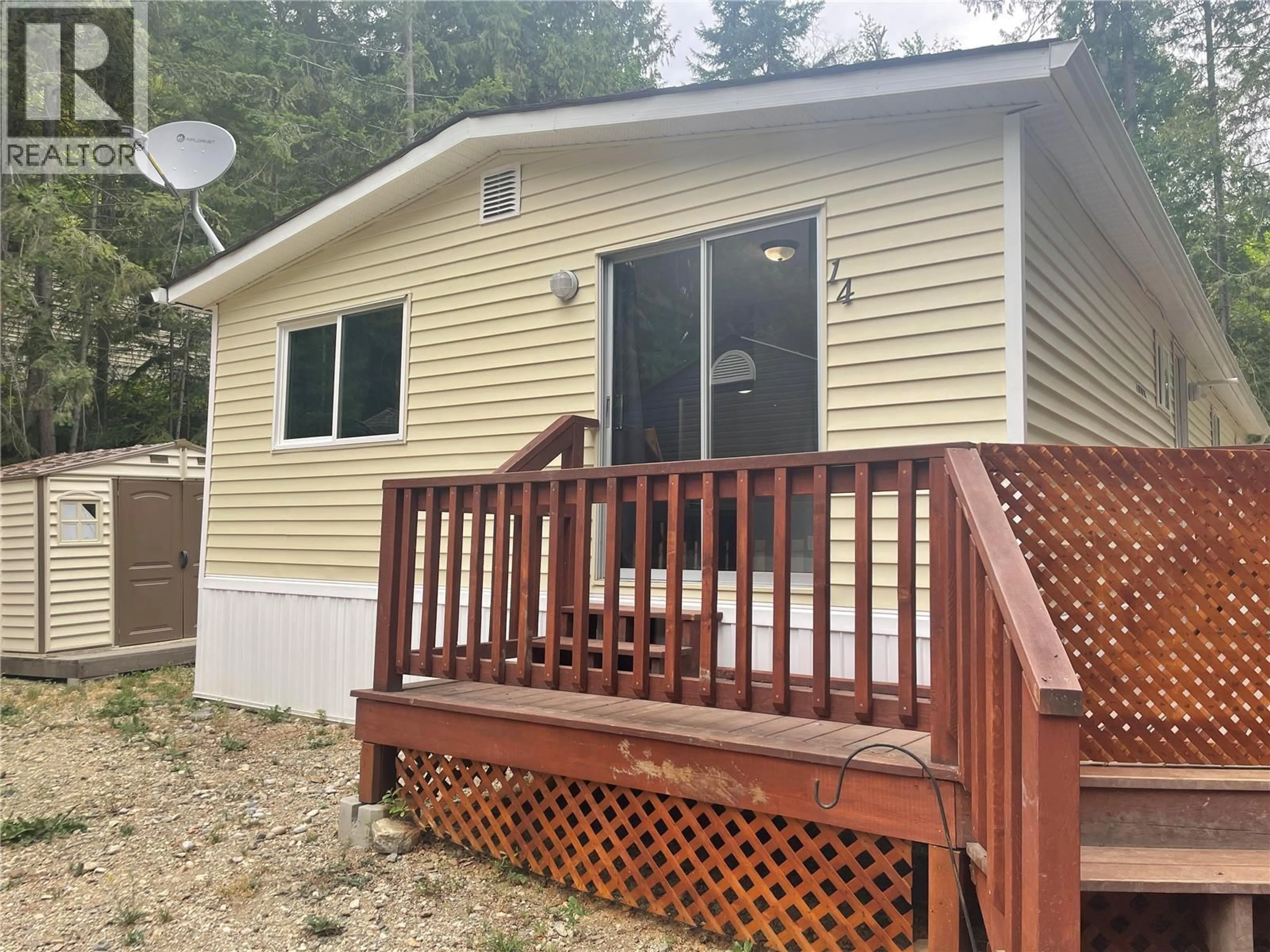 Home with vinyl exterior material, unknown for 14 - 2036 SOLSQUA-SICAMOUS ROAD, Sicamous British Columbia V0E2V4