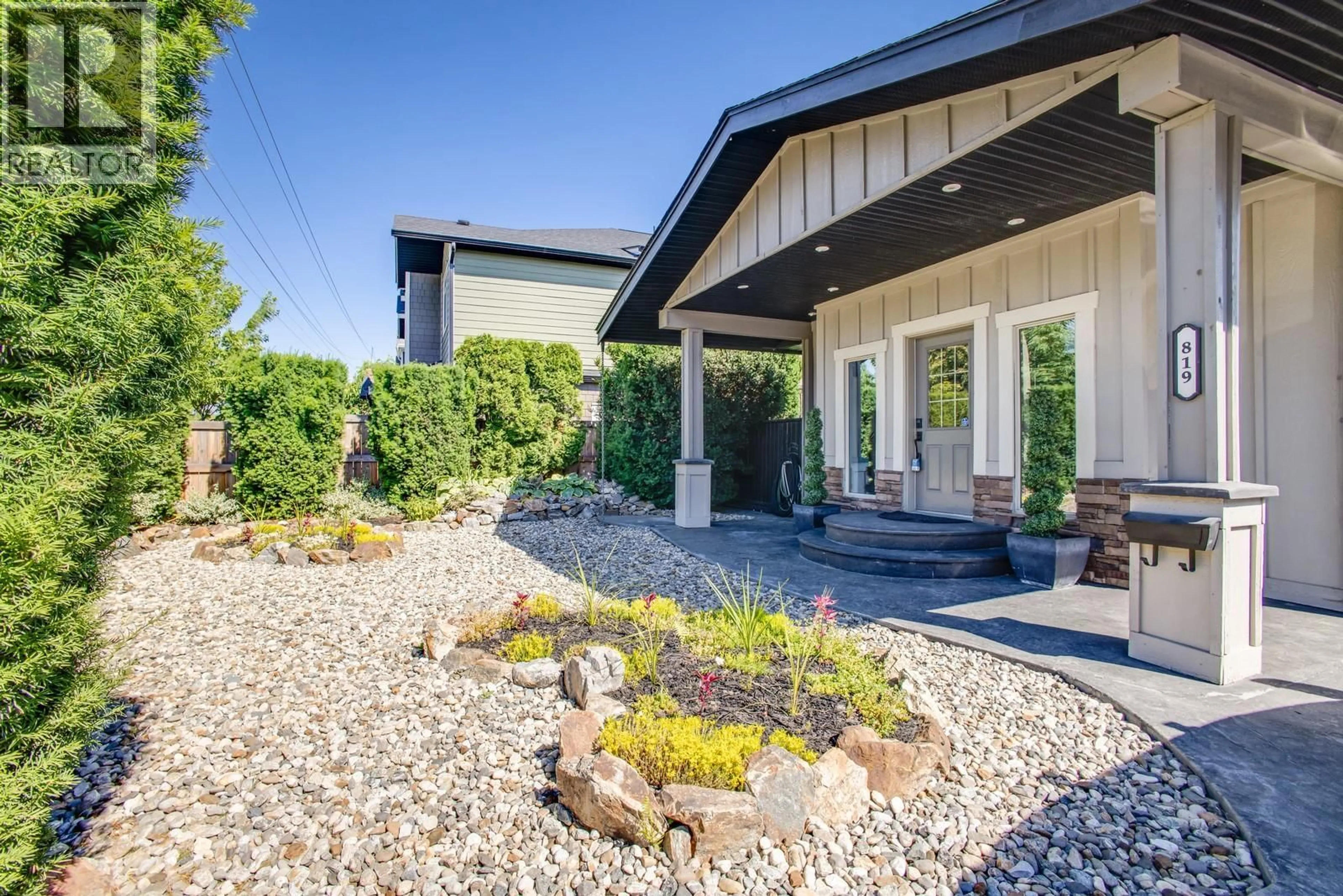 Unknown for 819 CADDER AVENUE, Kelowna British Columbia V1Y5N7