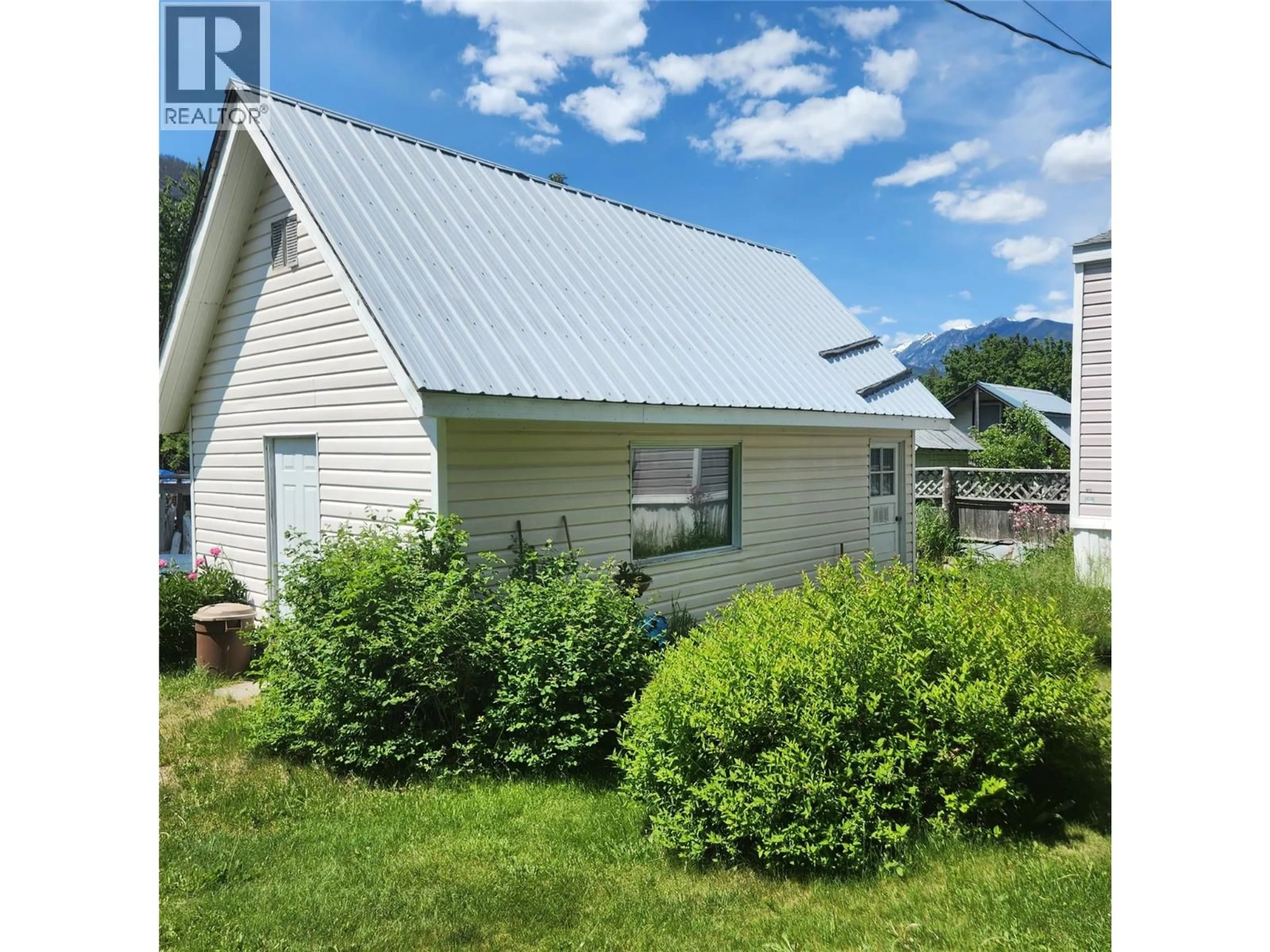 Shed for 612 FLETCHER AVENUE, Slocan British Columbia V0G2C0