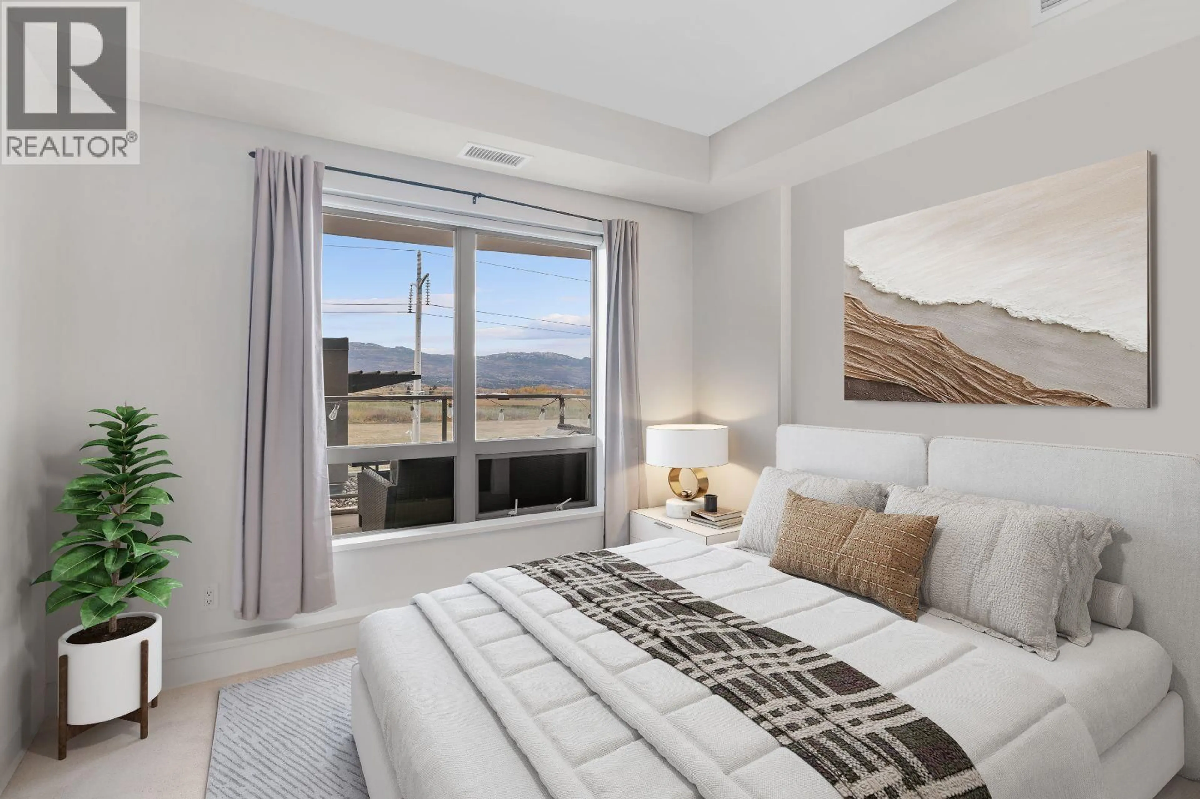 Bedroom with bed, unknown for 303 - 2040 SPRINGFIELD ROAD, Kelowna British Columbia V1Y9N7