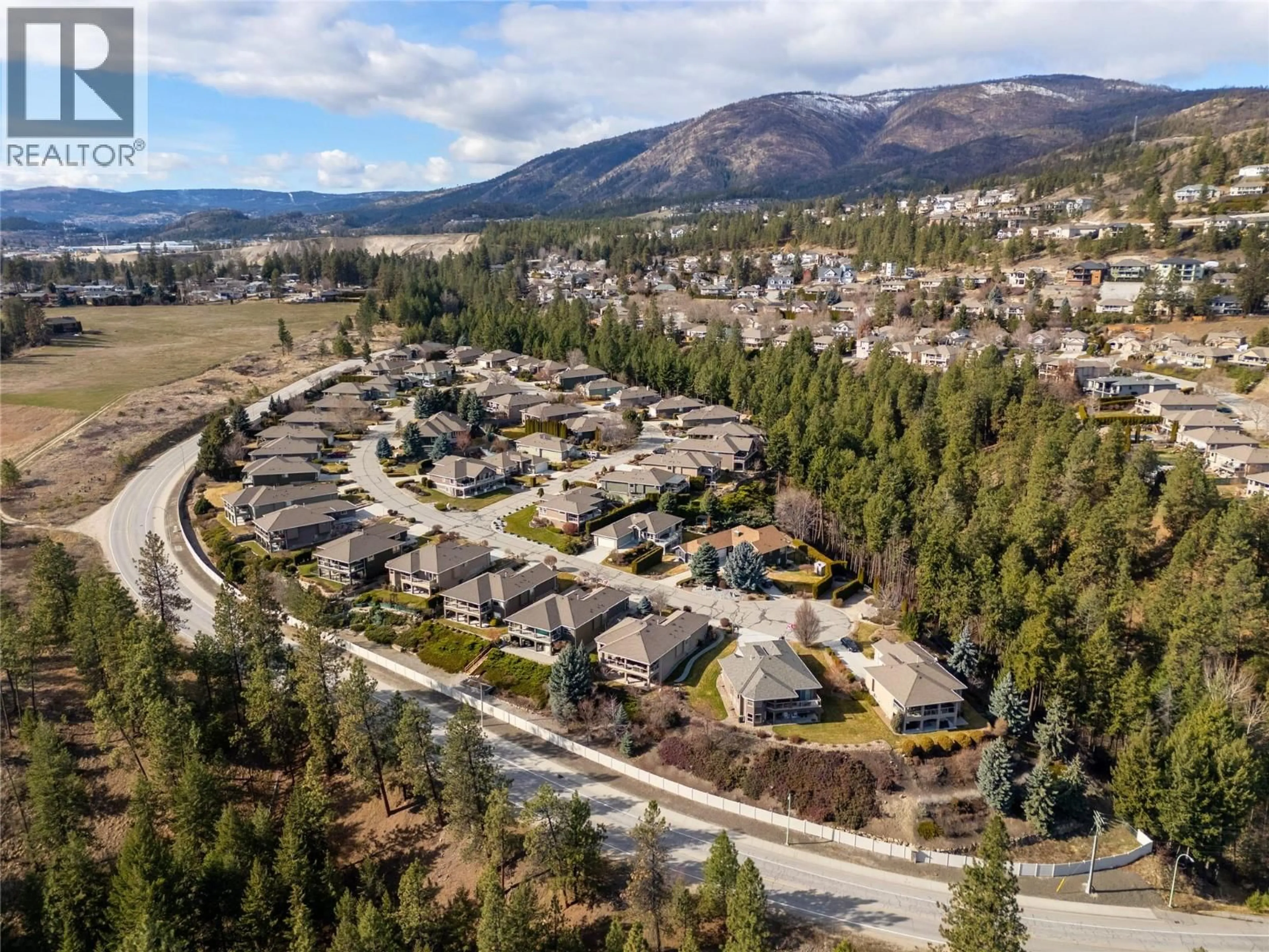 A pic from outside/outdoor area/front of a property/back of a property/a pic from drone, mountain view for 18 - 2155 HORIZON DRIVE, West Kelowna British Columbia V1Z3Z8