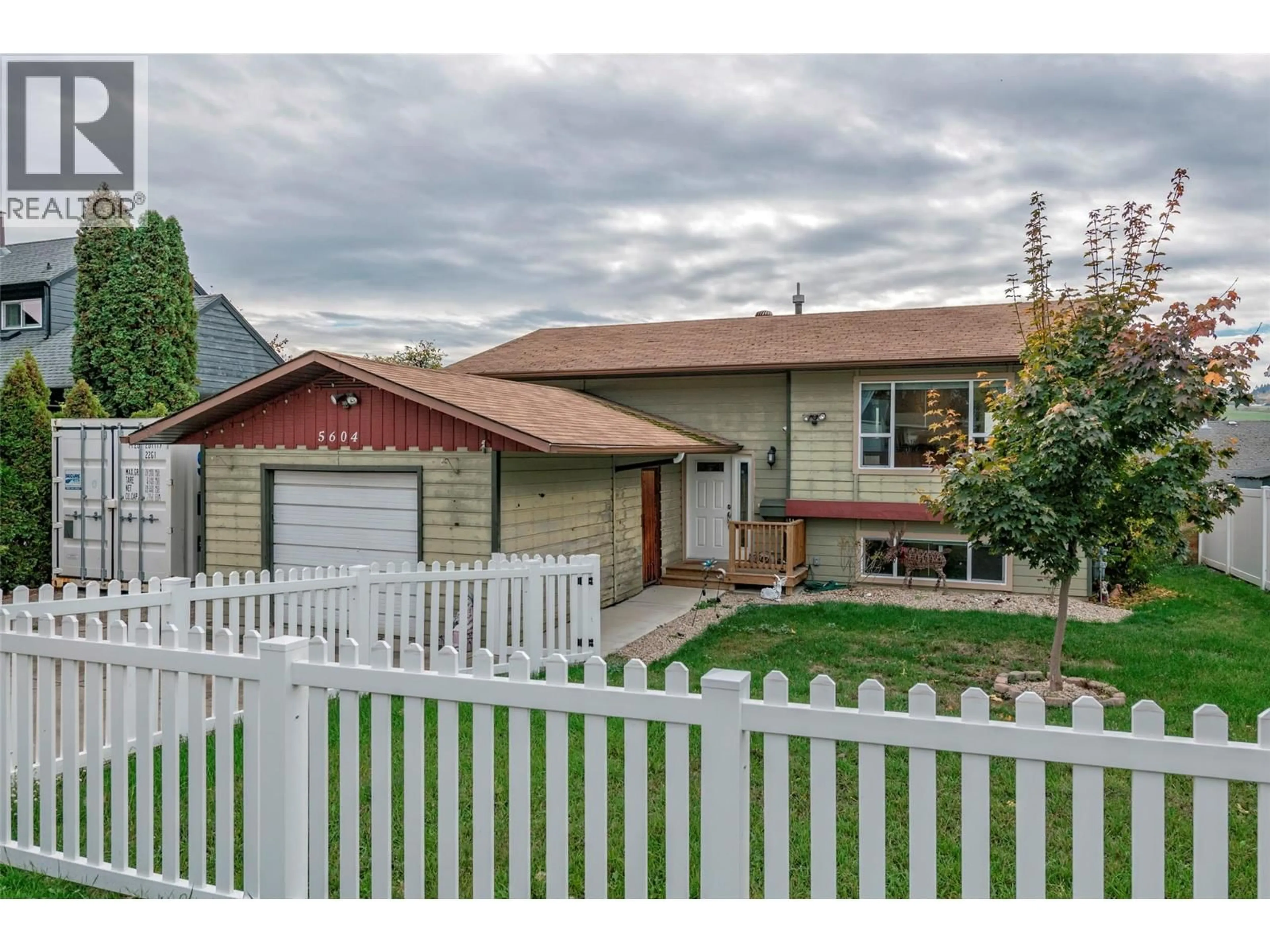 Home with vinyl exterior material, street for 5604 ALLENBY CRESCENT, Vernon British Columbia V1T8P8