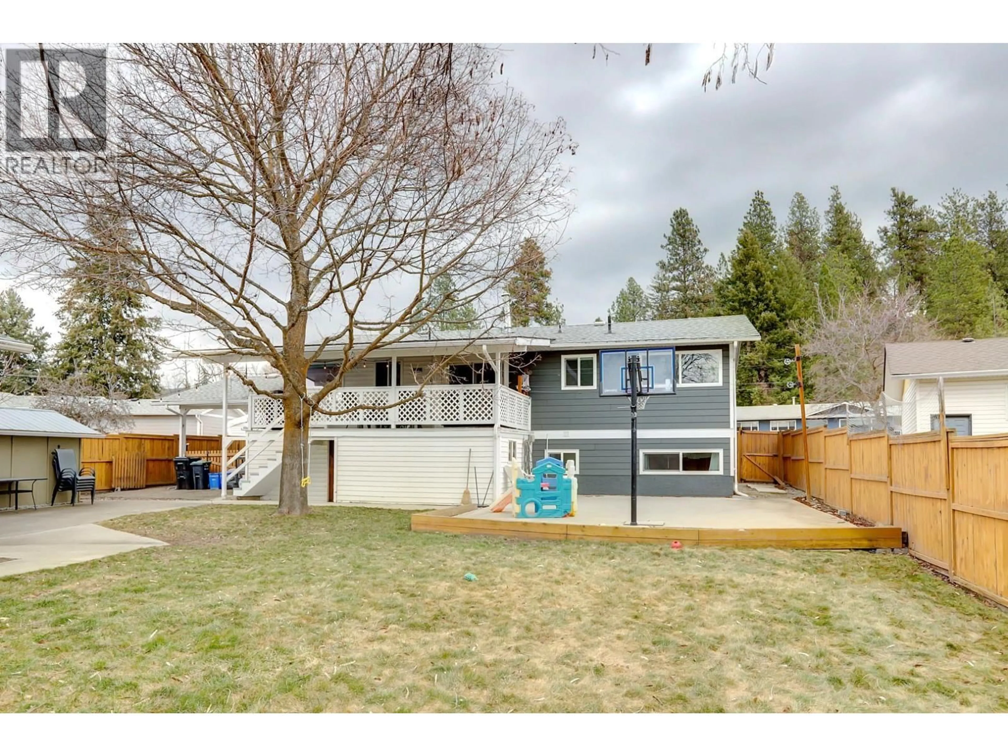 Home with vinyl exterior material, unknown for 4504 16 STREET, Vernon British Columbia V1T3Y3