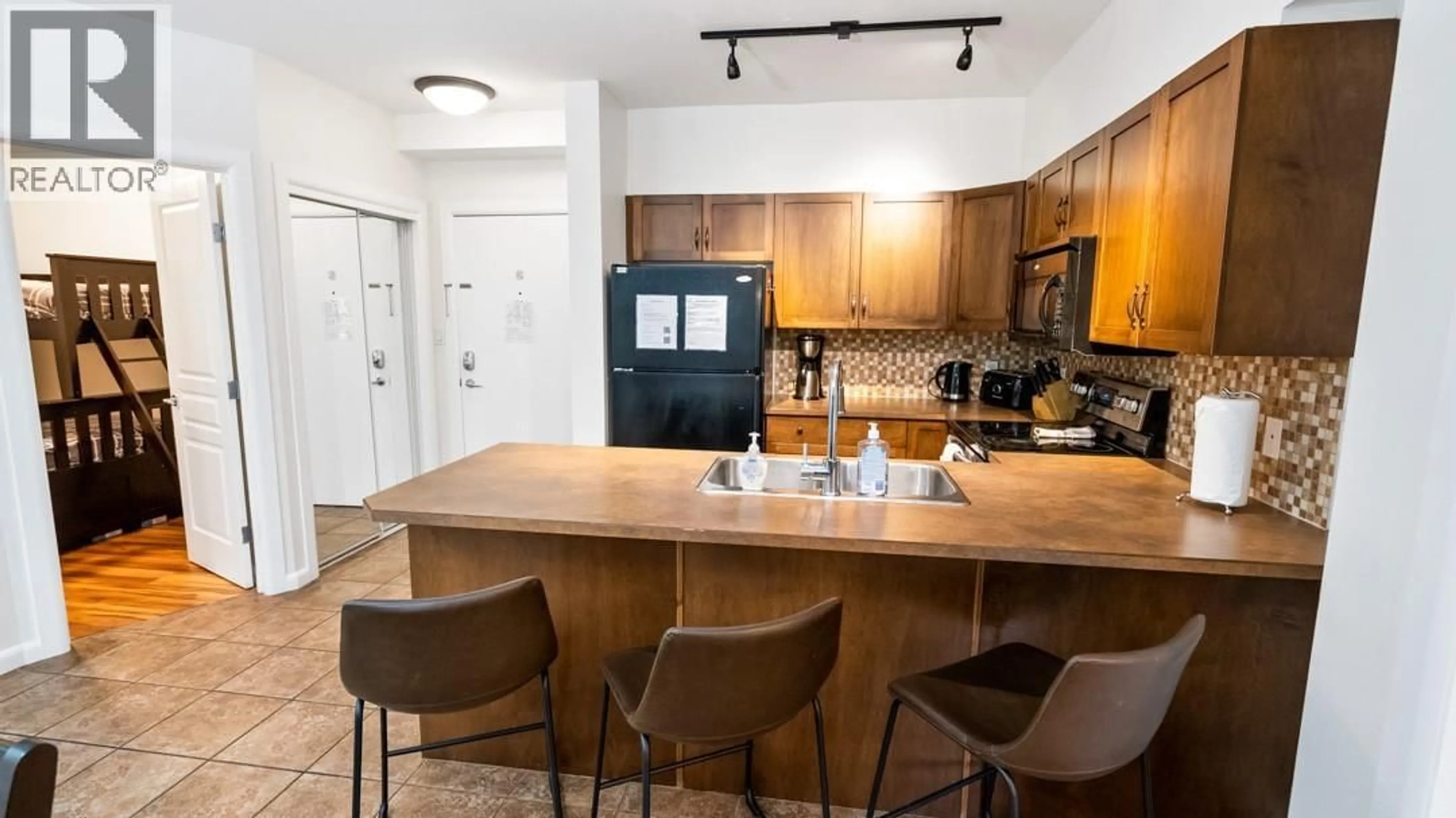 Open concept kitchen, unknown for 153 - 654 COOK ROAD, Kelowna British Columbia V1W3G7