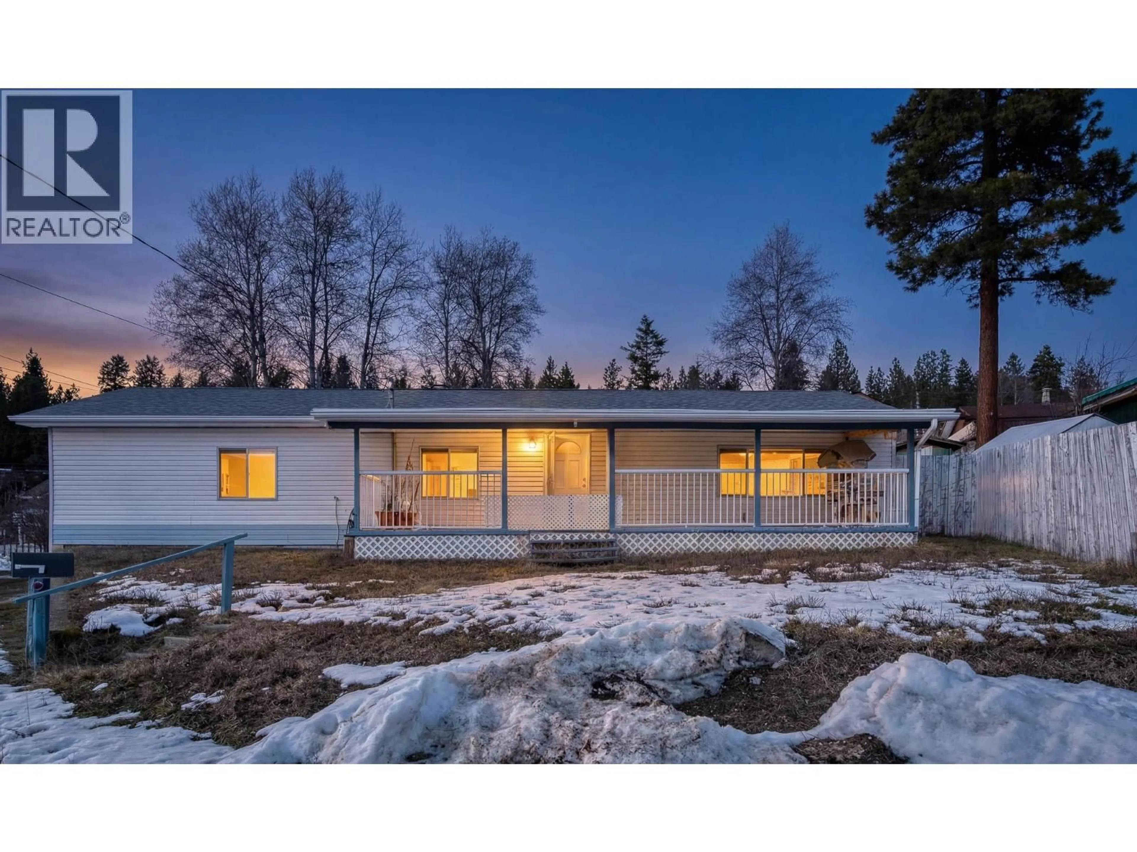 Home with vinyl exterior material, street for 858 301ST STREET, Kimberley British Columbia V1A3J9