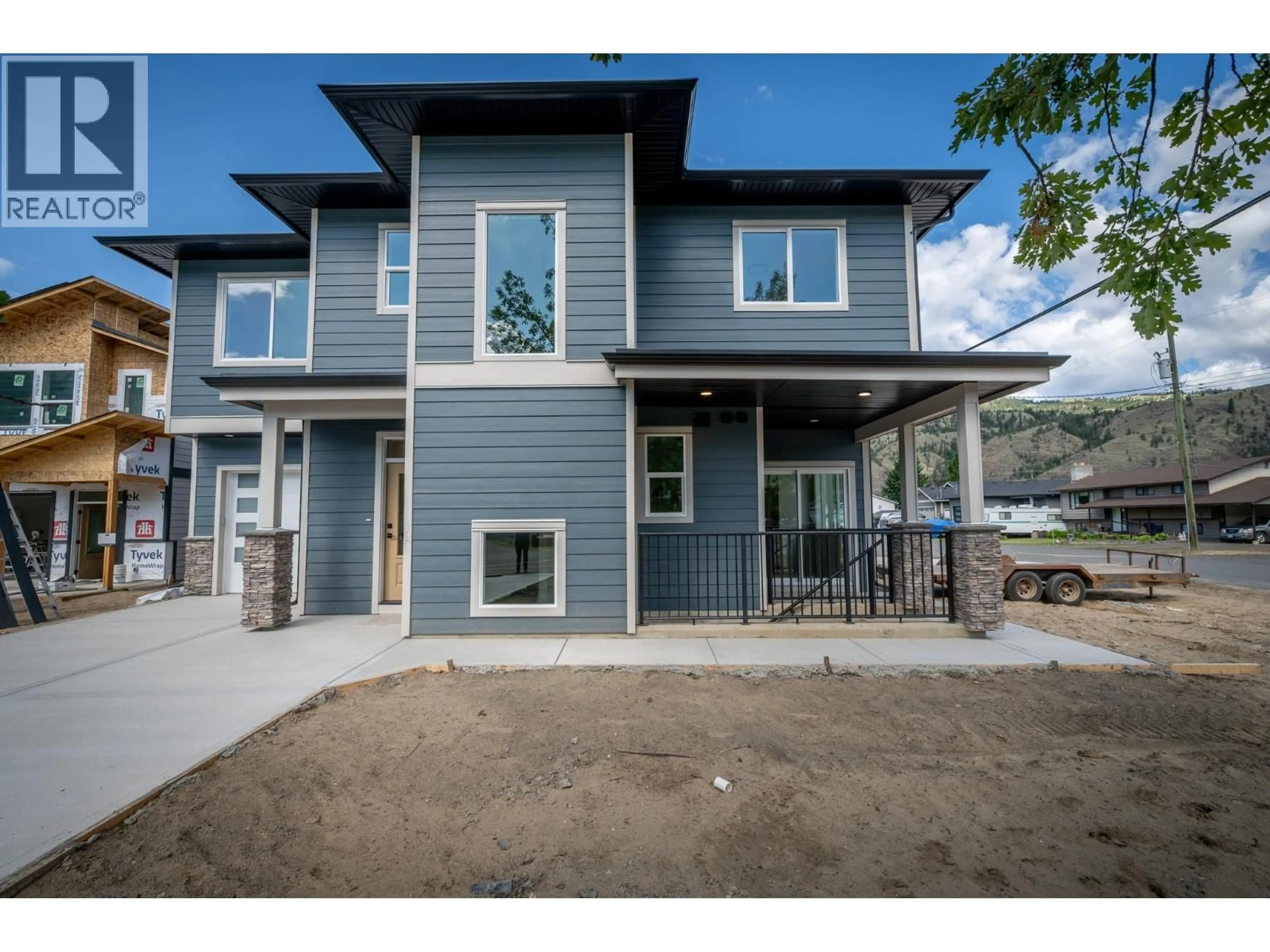 Home with vinyl exterior material, unknown for 3228 BANK ROAD, Kamloops British Columbia V2B6Z7