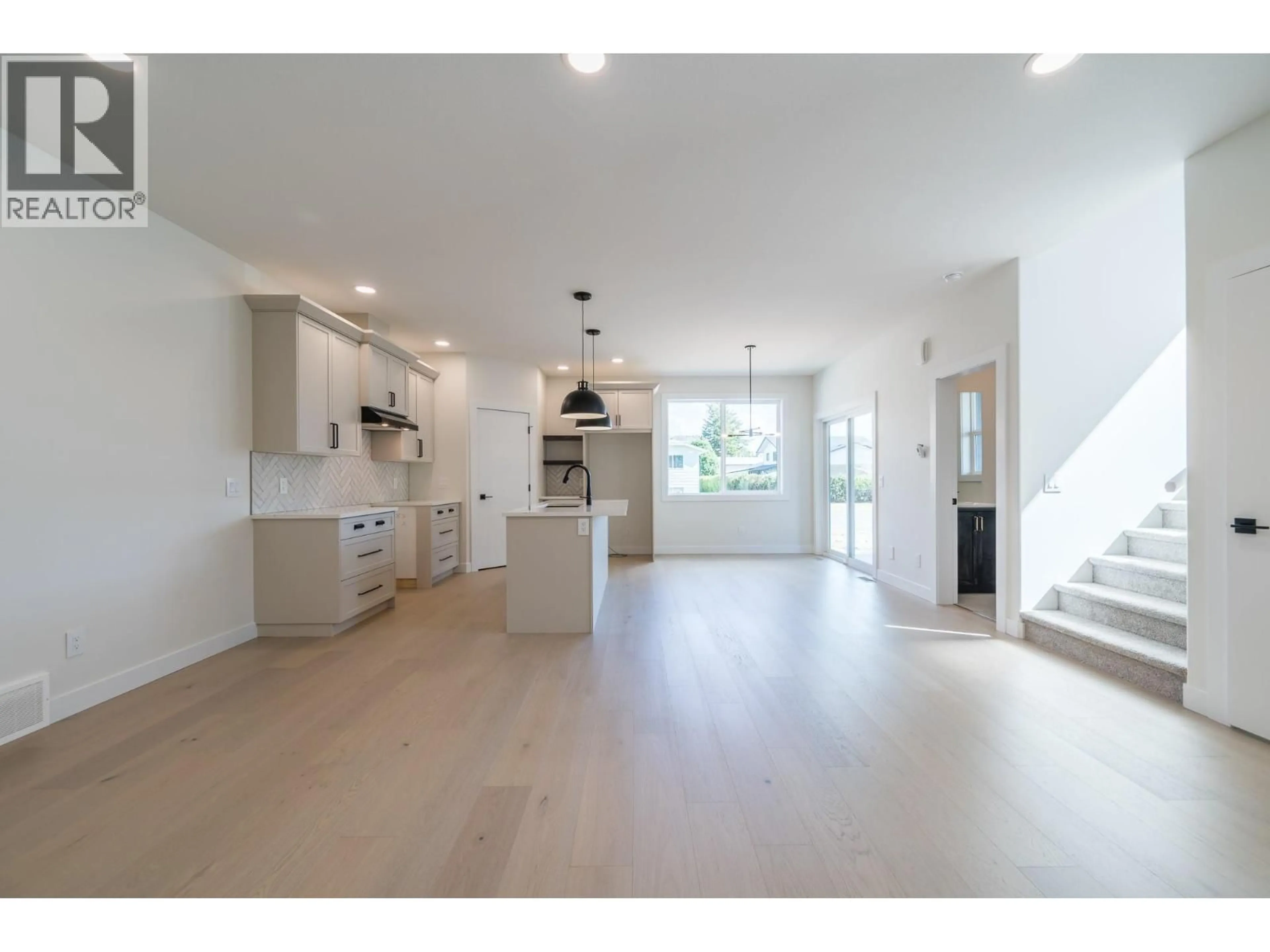 Open concept kitchen, unknown for 3228 BANK ROAD, Kamloops British Columbia V2B6Z7