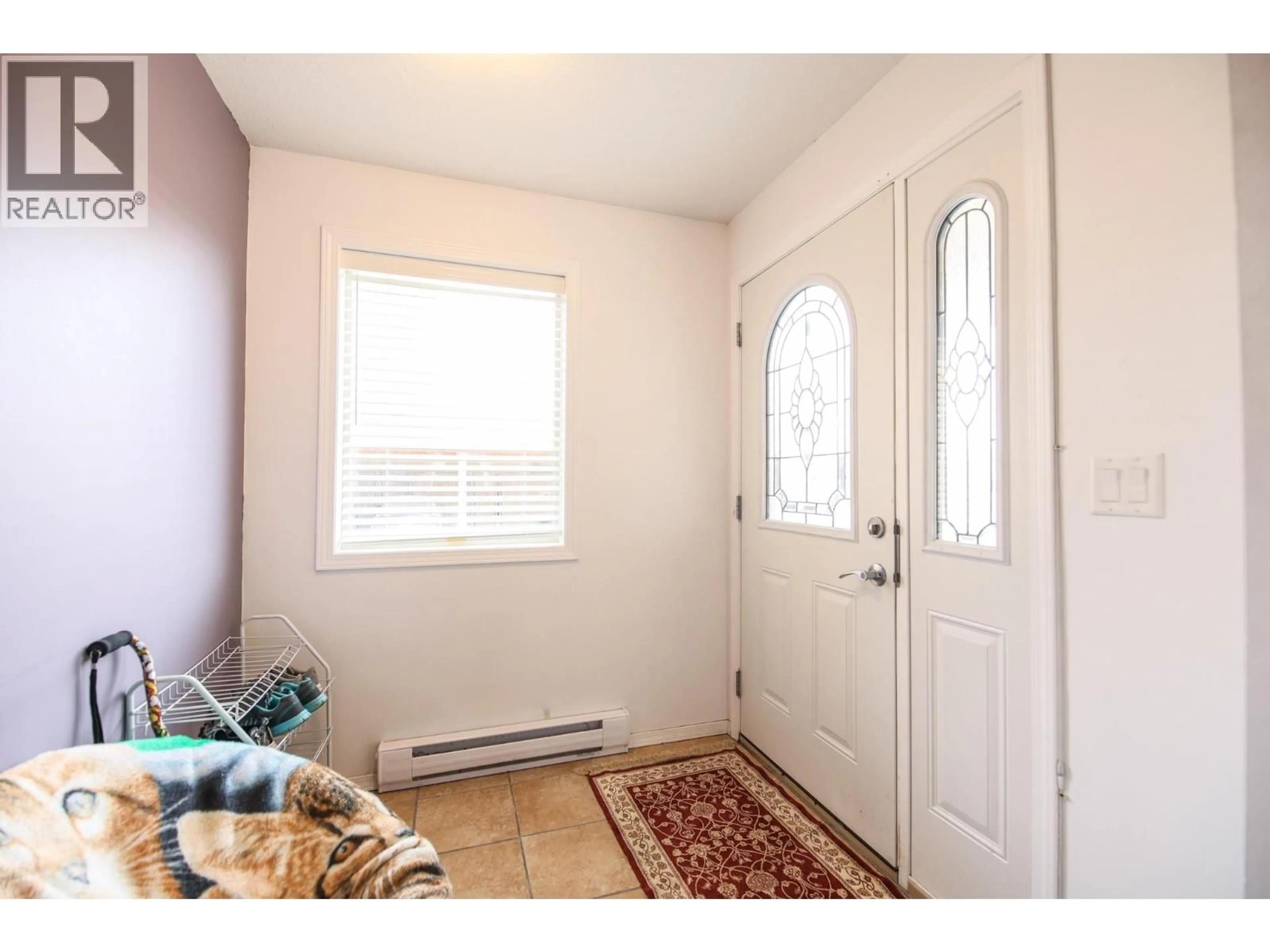 Indoor entryway for 102 - 4809 89TH STREET, Osoyoos British Columbia V0H1V1