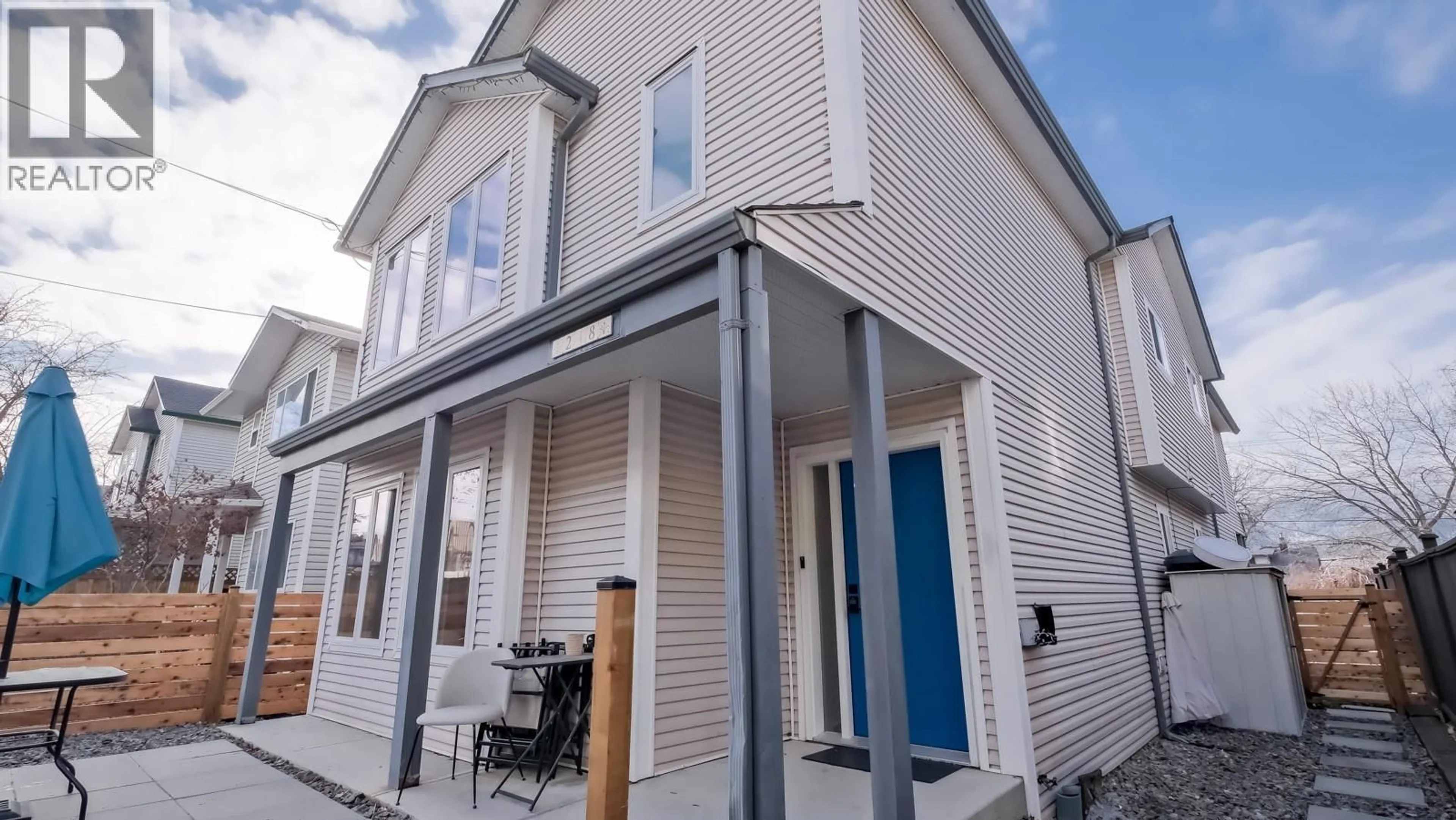 Home with vinyl exterior material, street for 102 - 248 ABBOTT STREET, Penticton British Columbia V2A4J4