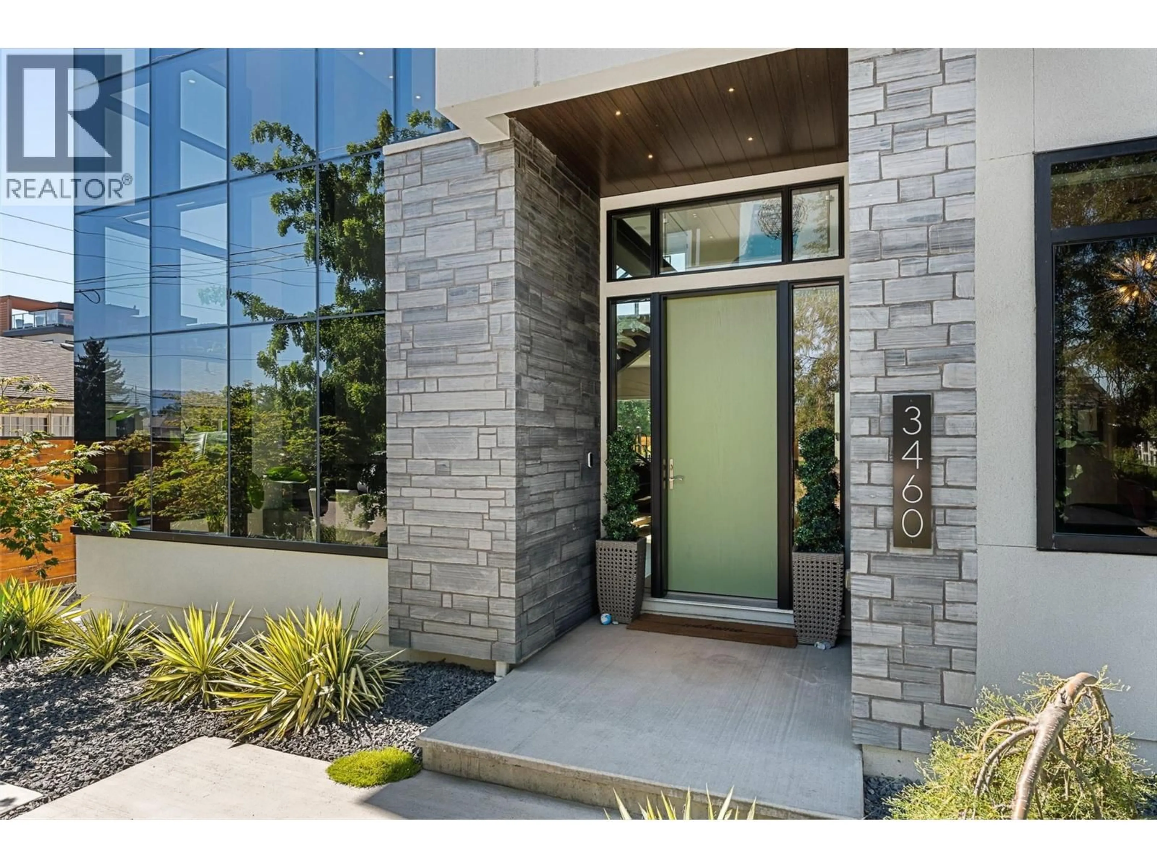 Indoor entryway for 3460 PATSY ROAD, Kelowna British Columbia V1W3E8