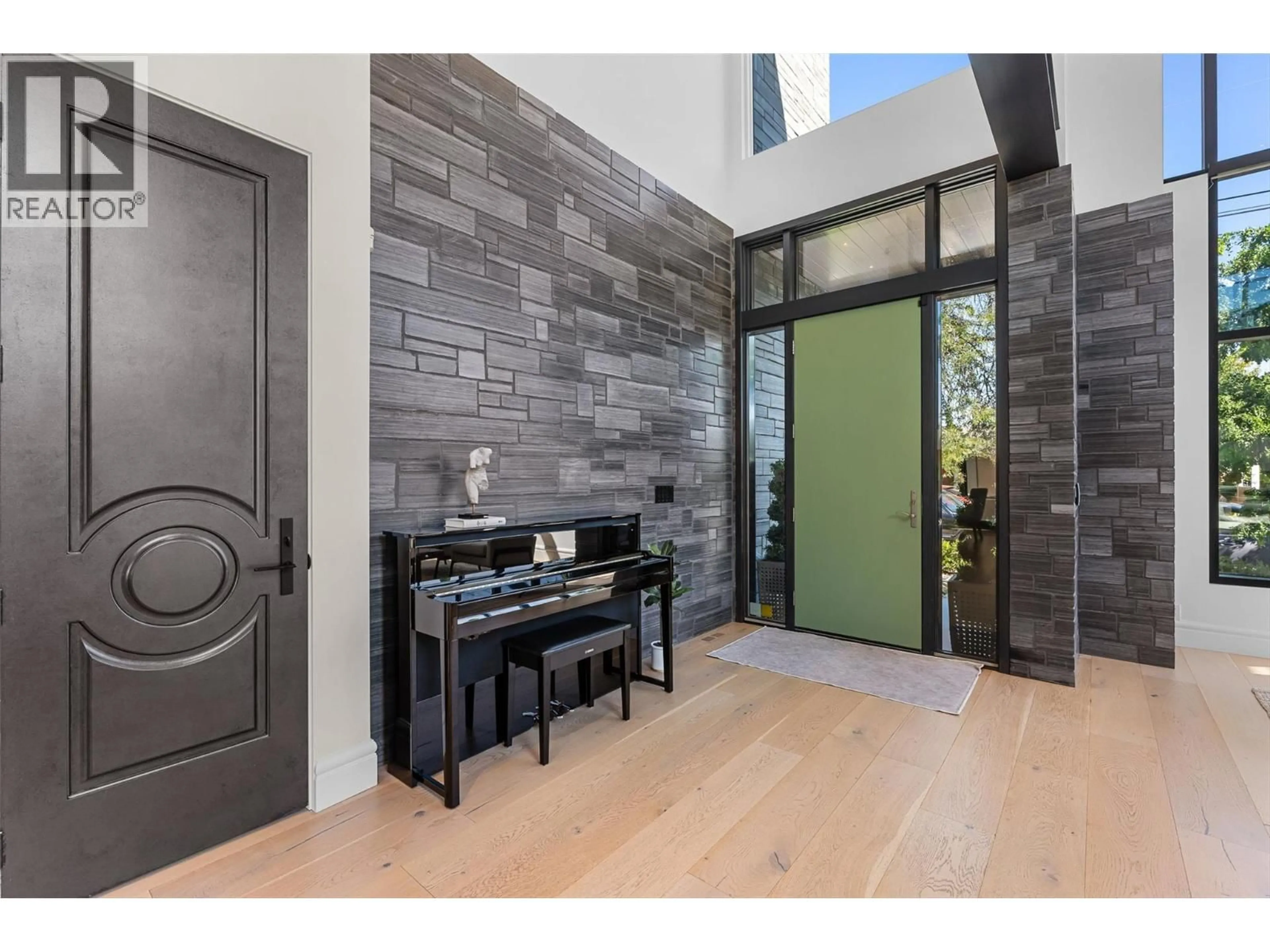 Indoor entryway for 3460 PATSY ROAD, Kelowna British Columbia V1W3E8