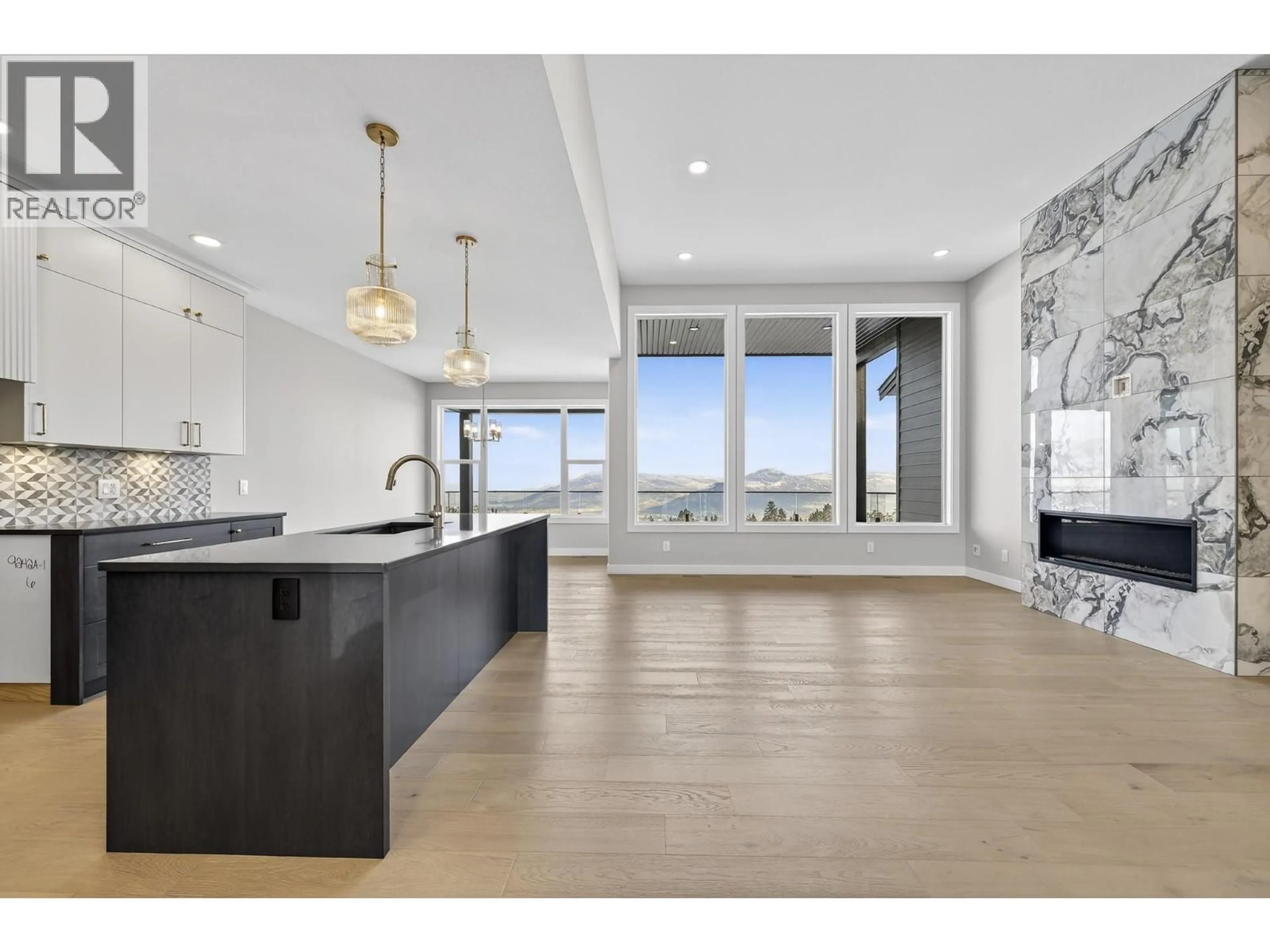 Open concept kitchen, unknown for 2138 LINFIELD DRIVE, Kamloops British Columbia V1S0G3