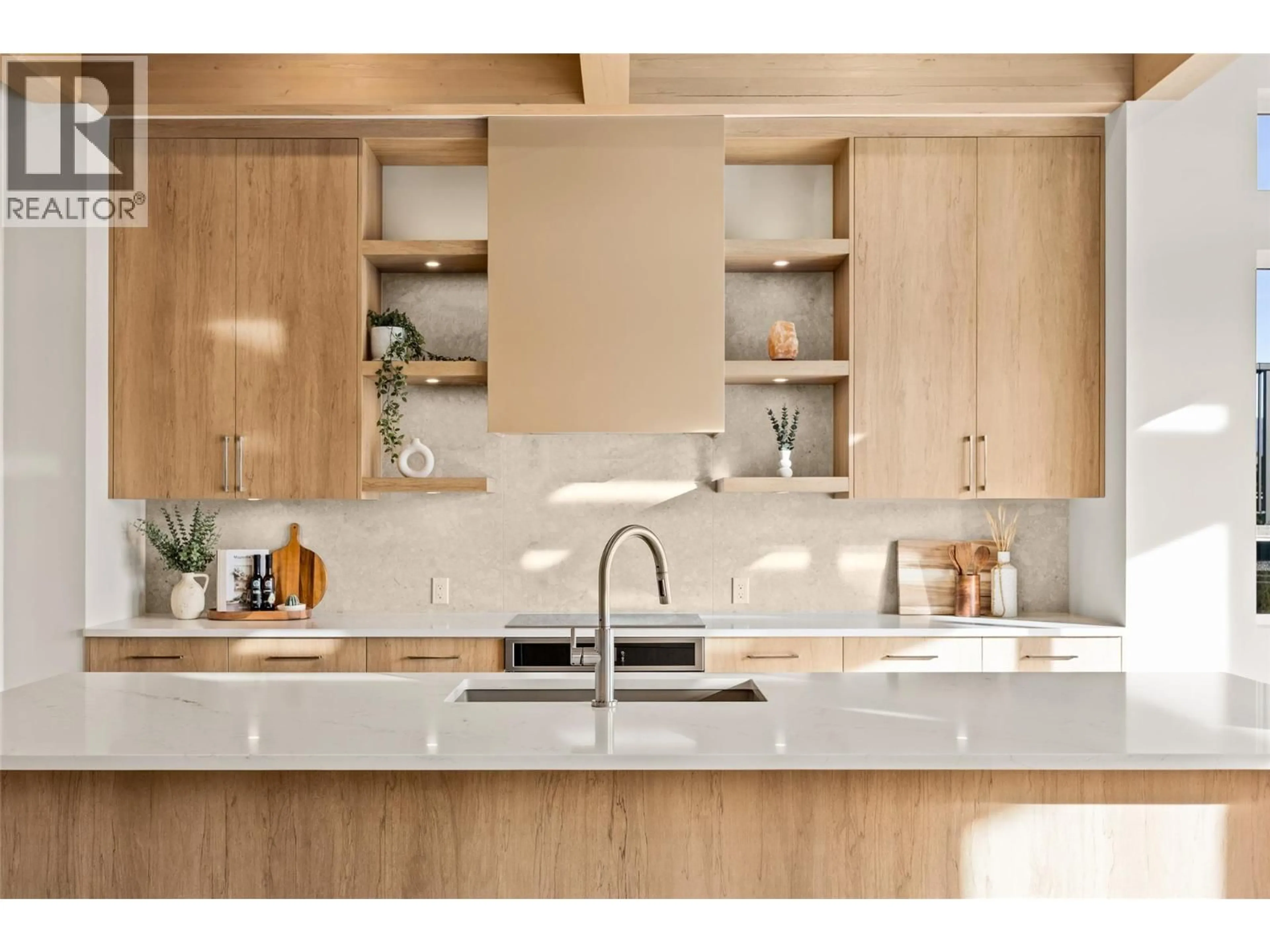 Contemporary kitchen, unknown for 1027 KITSON COURT, West Kelowna British Columbia V1Z0B9