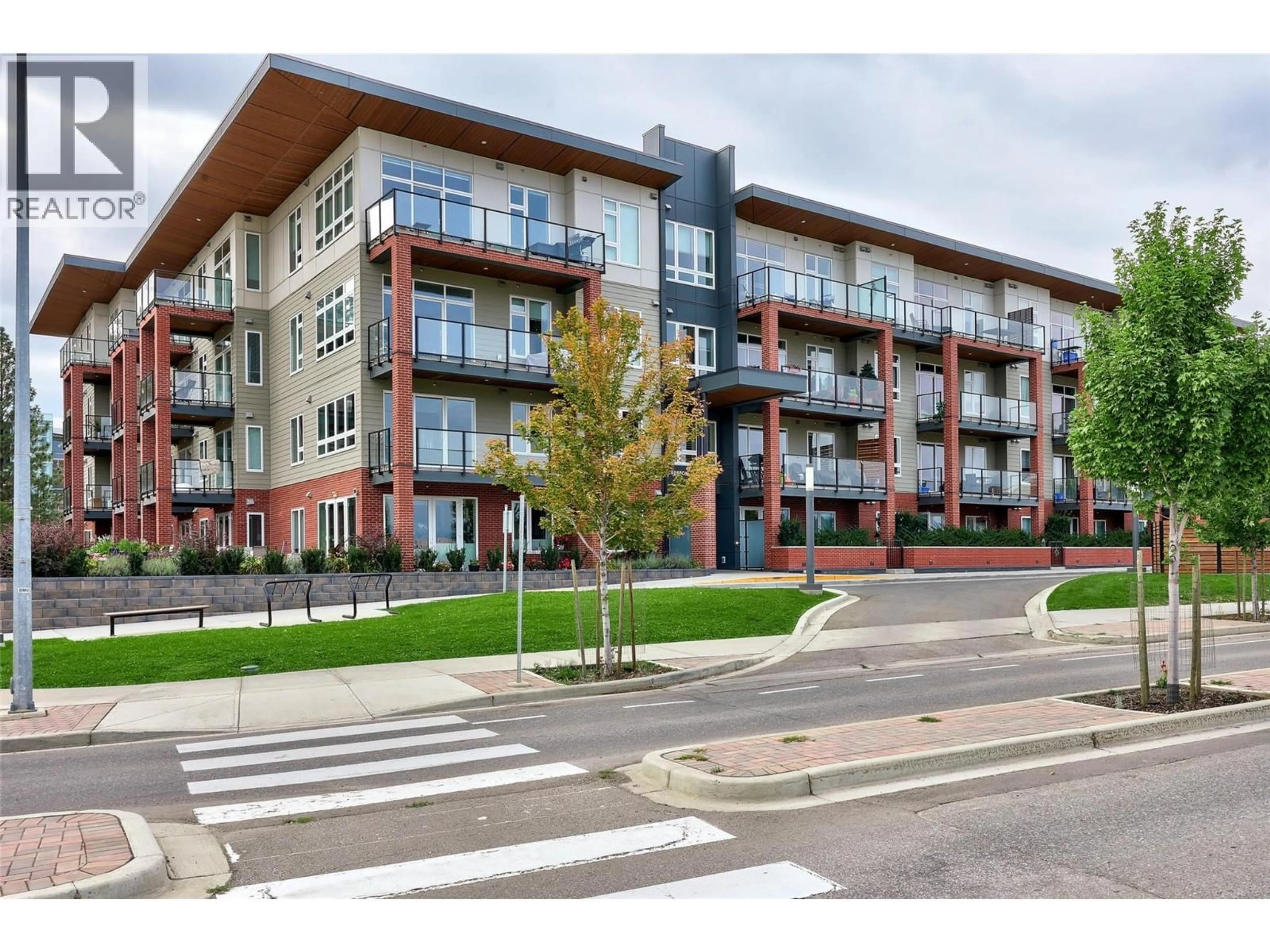 Unknown for 201 - 885 UNIVERSITY DRIVE, Kamloops British Columbia V2C5N3