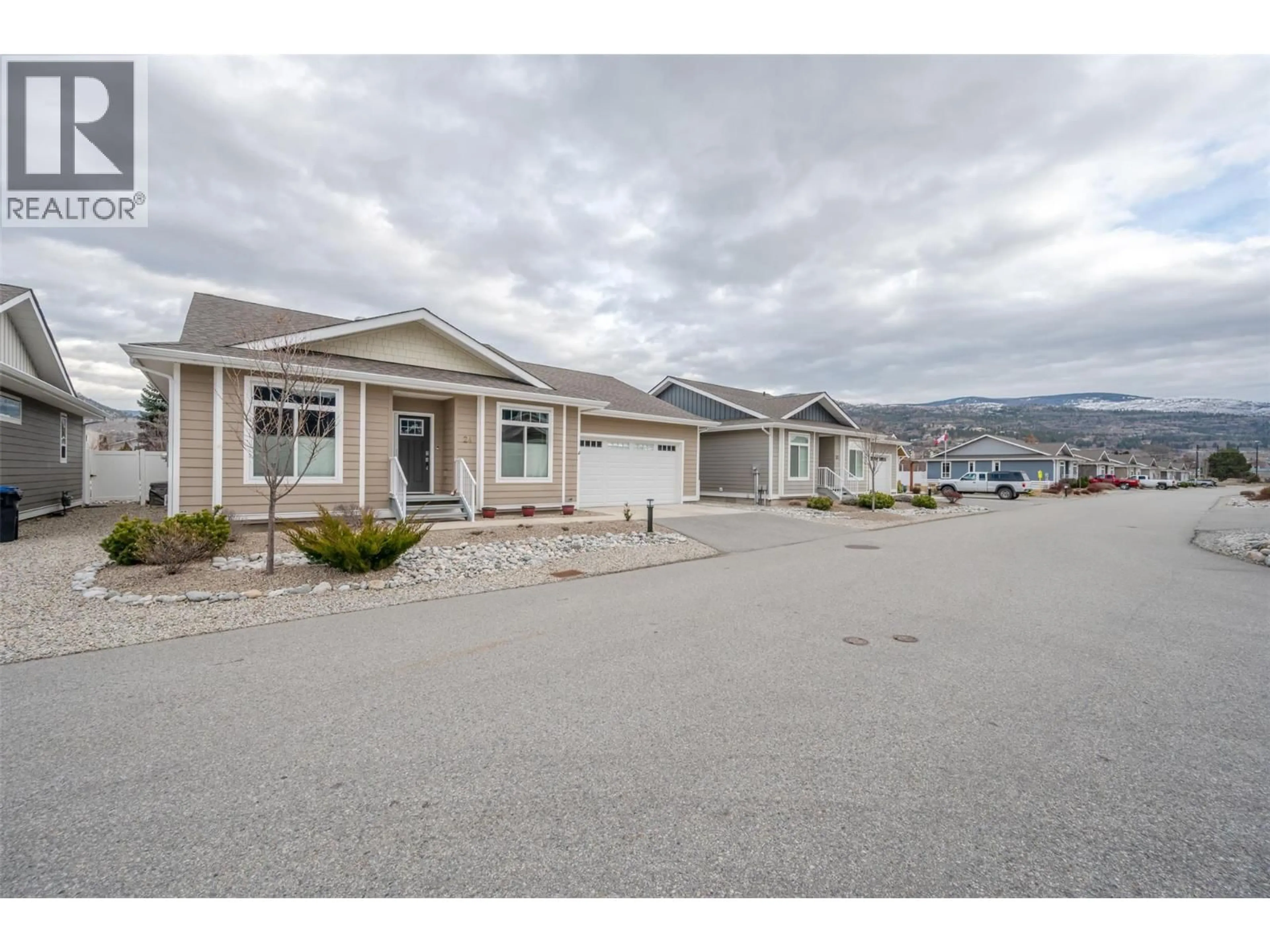 Unknown for 24 - 351 WARREN AVENUE WEST, Penticton British Columbia V2A3N2