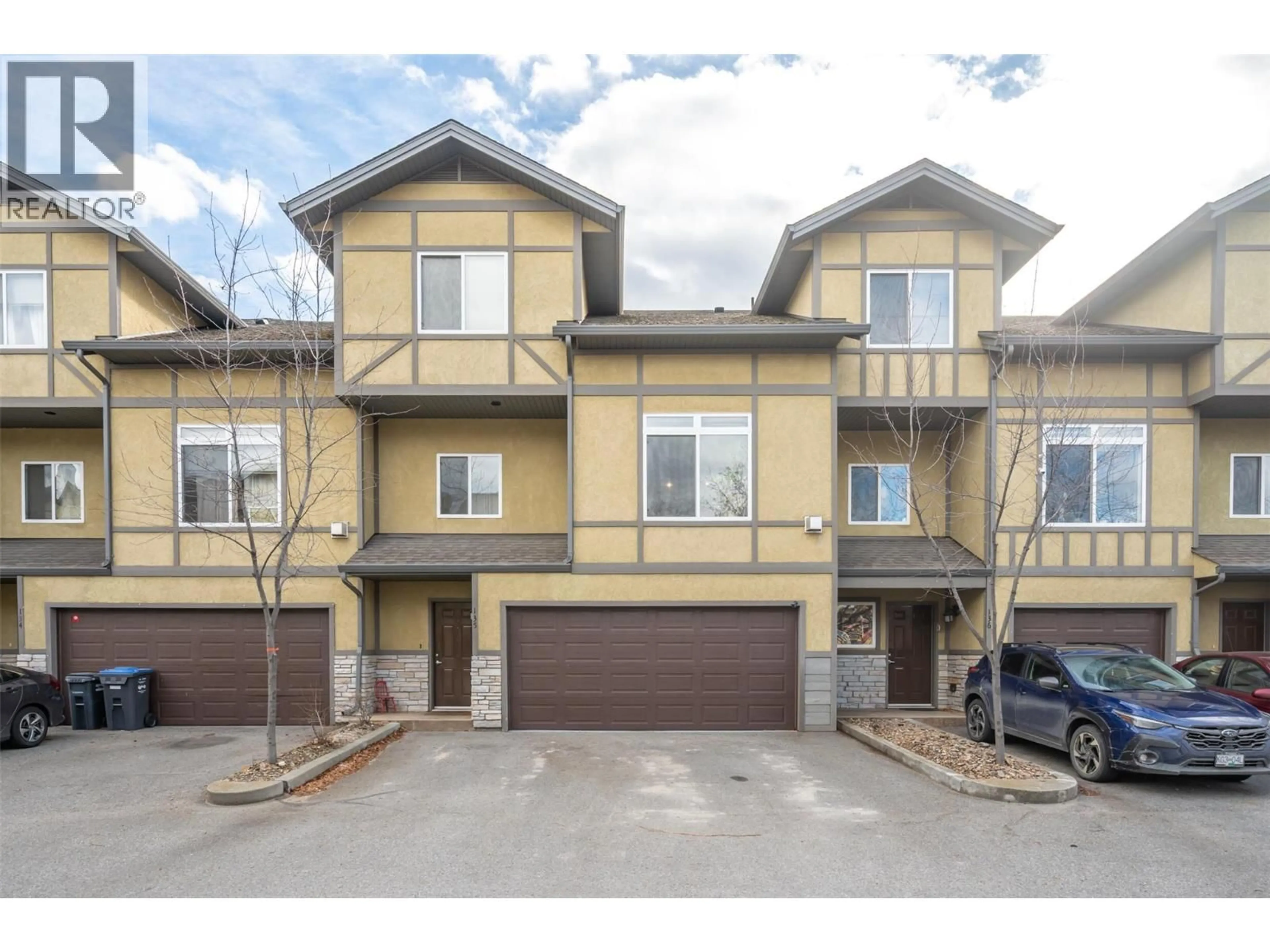 A pic from outside/outdoor area/front of a property/back of a property/a pic from drone, street for 135 - 48 GALT AVENUE, Penticton British Columbia V2A9C3