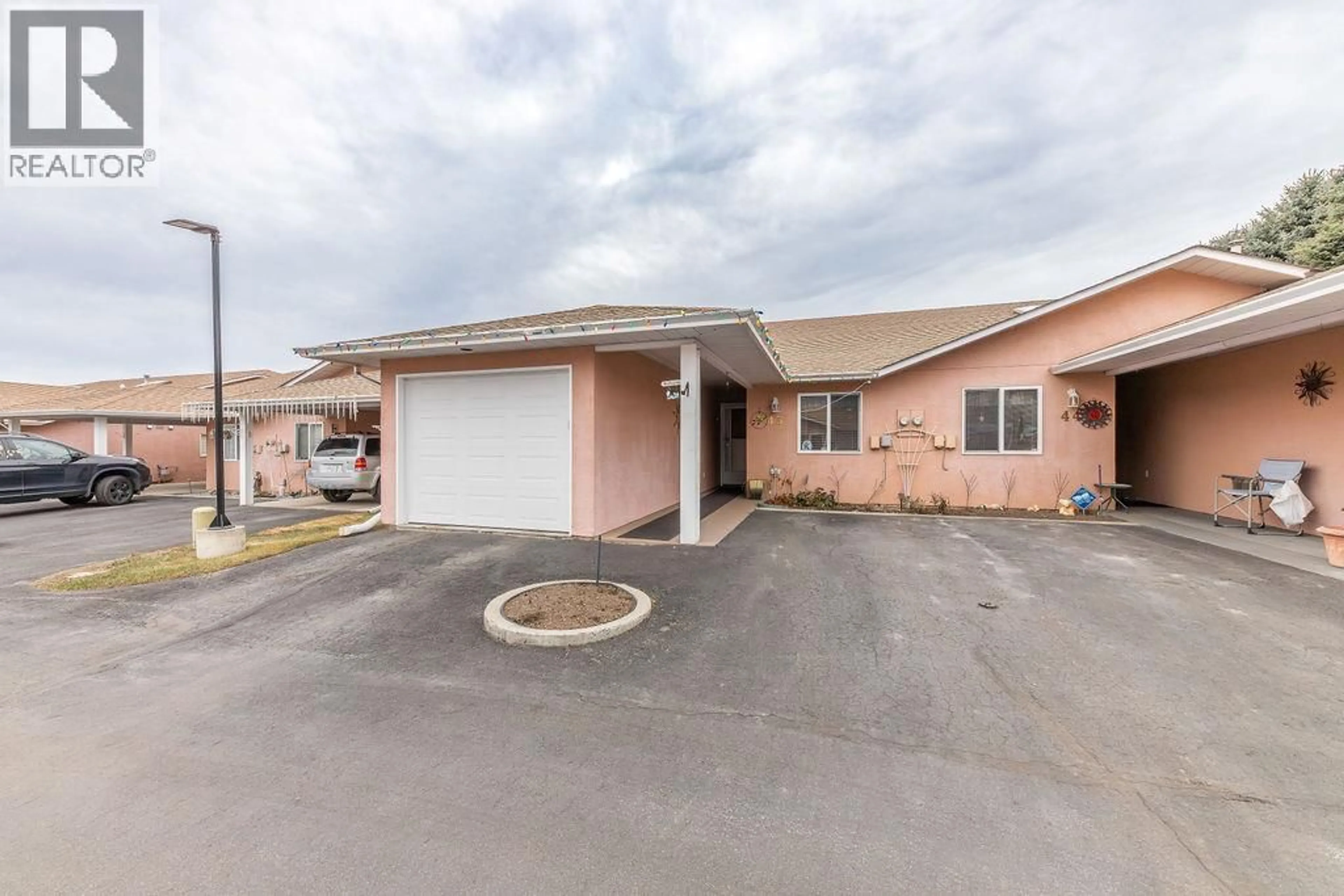 Unknown for 43 - 1285 14TH STREET, Kamloops British Columbia V2B8K9