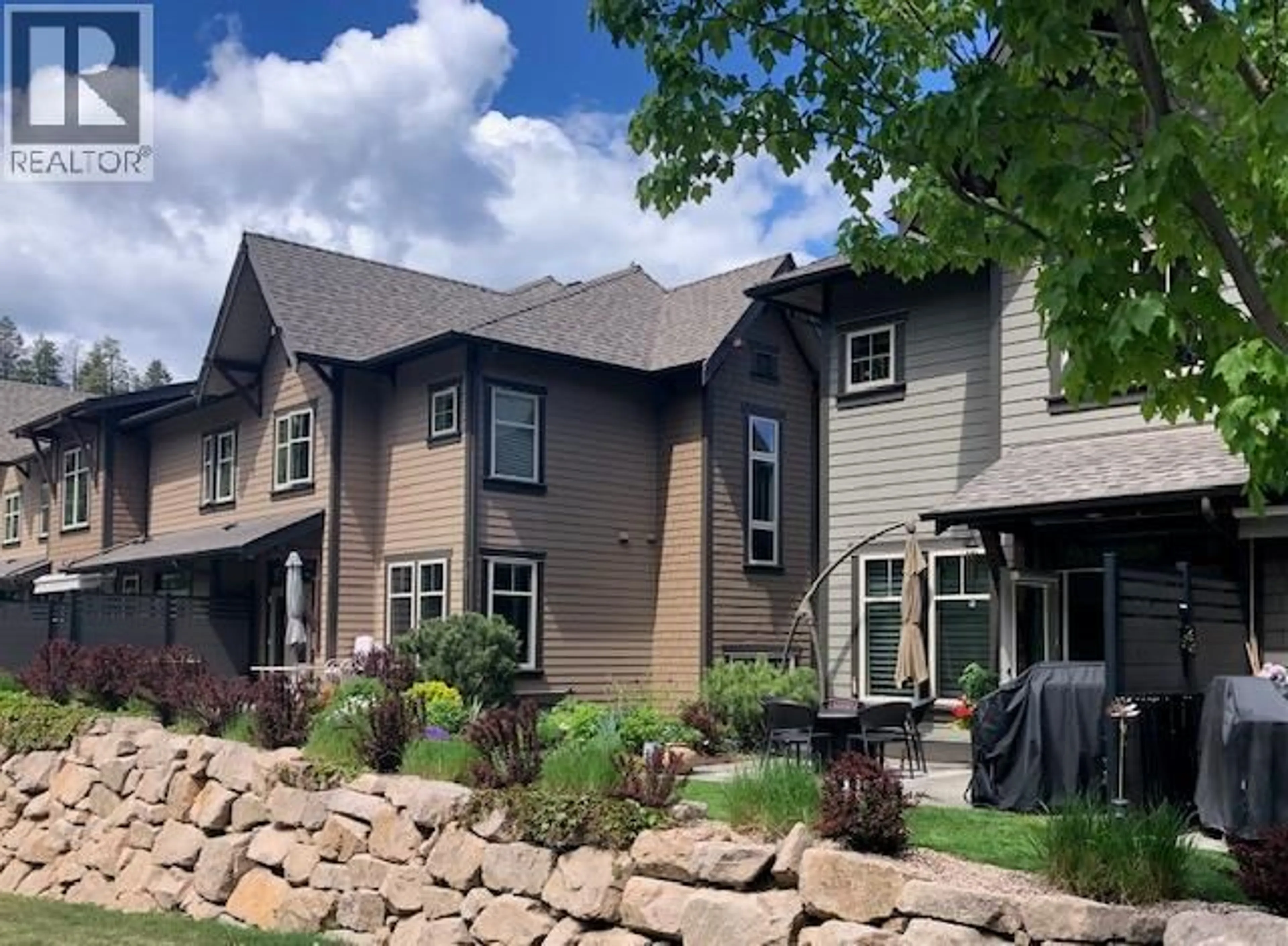 Home with vinyl exterior material, mountain view for 34 - 333 LONGSPOON DRIVE, Vernon British Columbia V1H2L1