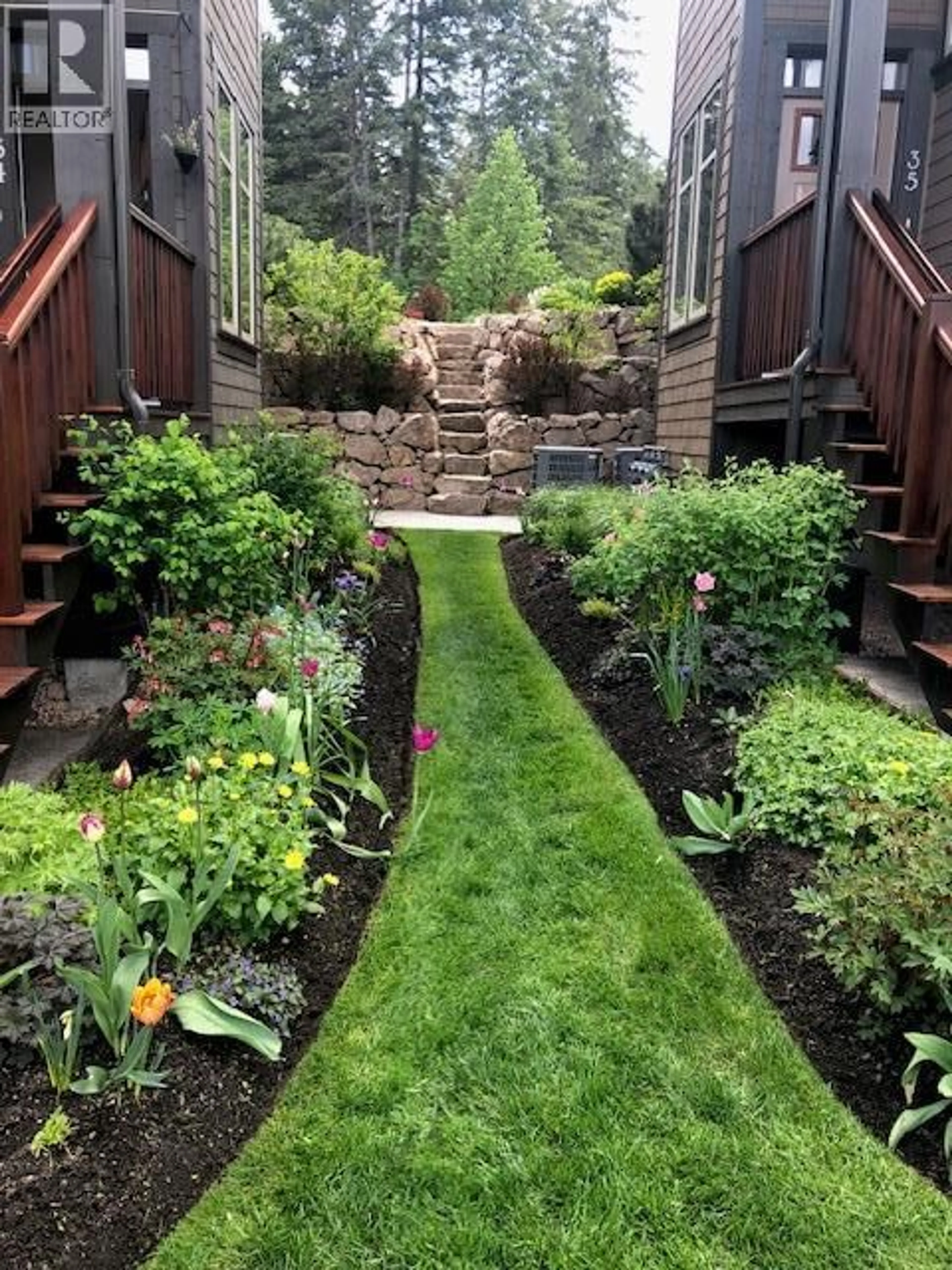 Patio, street for 34 - 333 LONGSPOON DRIVE, Vernon British Columbia V1H2L1