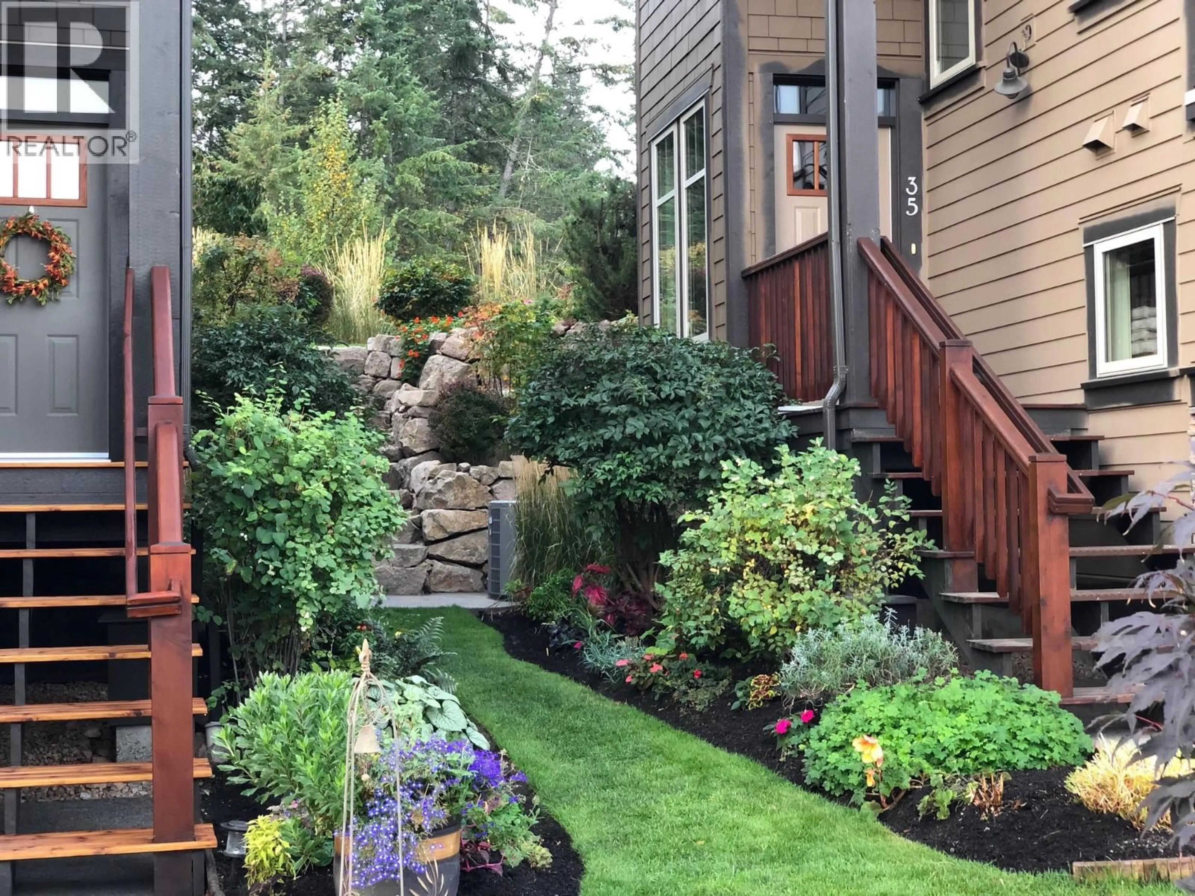 Patio, street for 34 - 333 LONGSPOON DRIVE, Vernon British Columbia V1H2L1